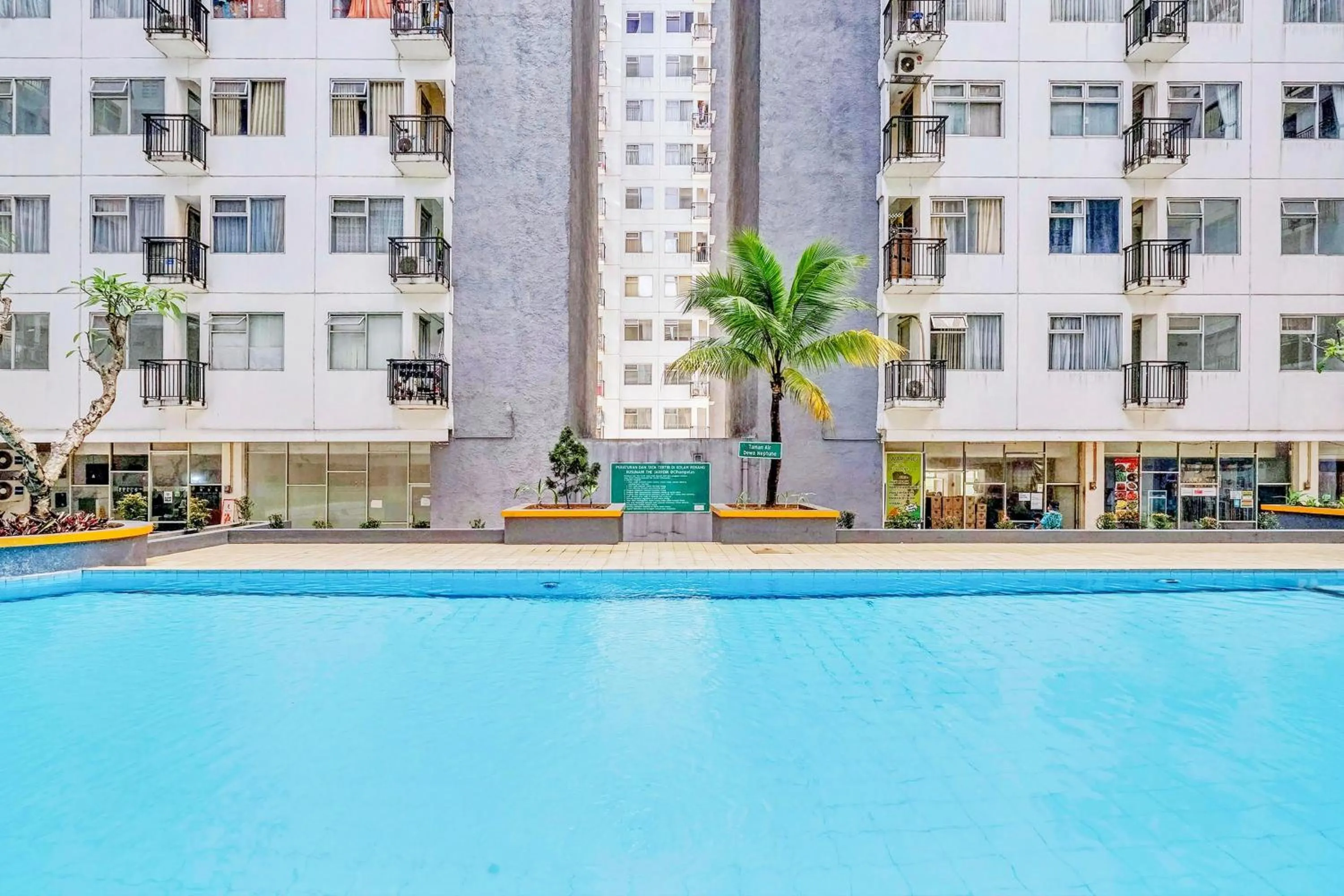 Lobby or reception in Collection O 92981 Apartemen The Jarrdin By Gold Suites Property