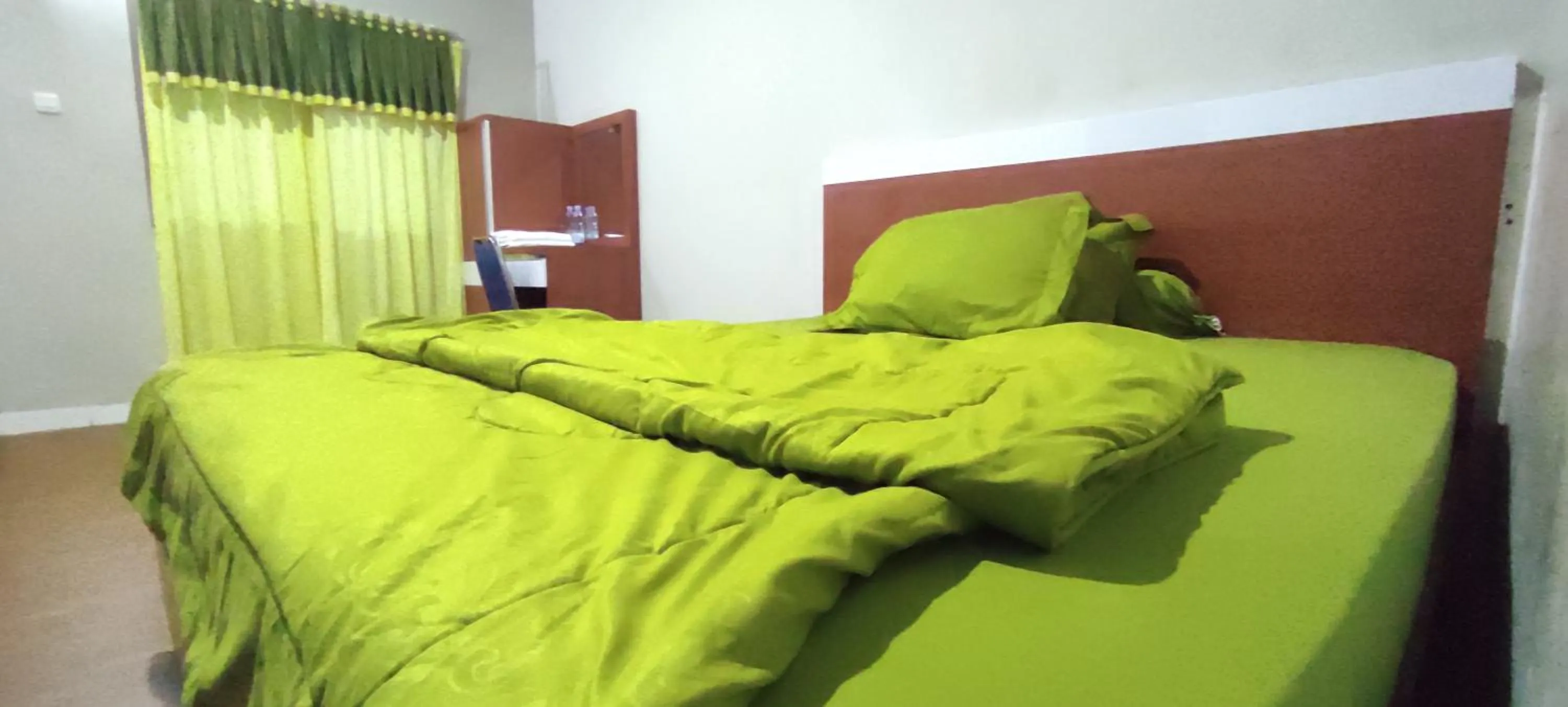 Bedroom in OYO 93051 Wisma Syariah Buloe Near Lapangan Abubakar Lambogo Batili Enrekang