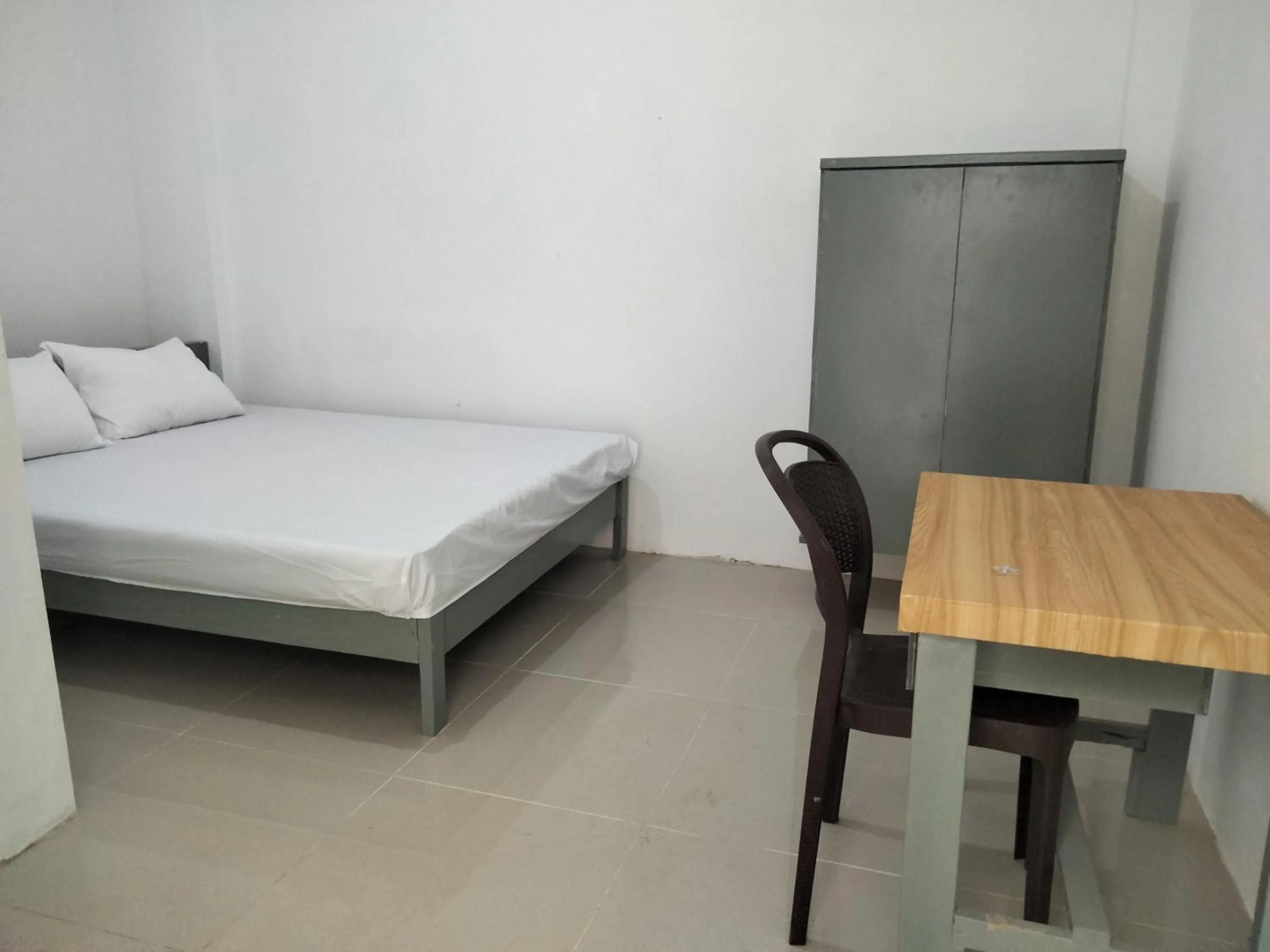 Bedroom, Bed in OYO Life 93054 Th Residence 135 Syariah