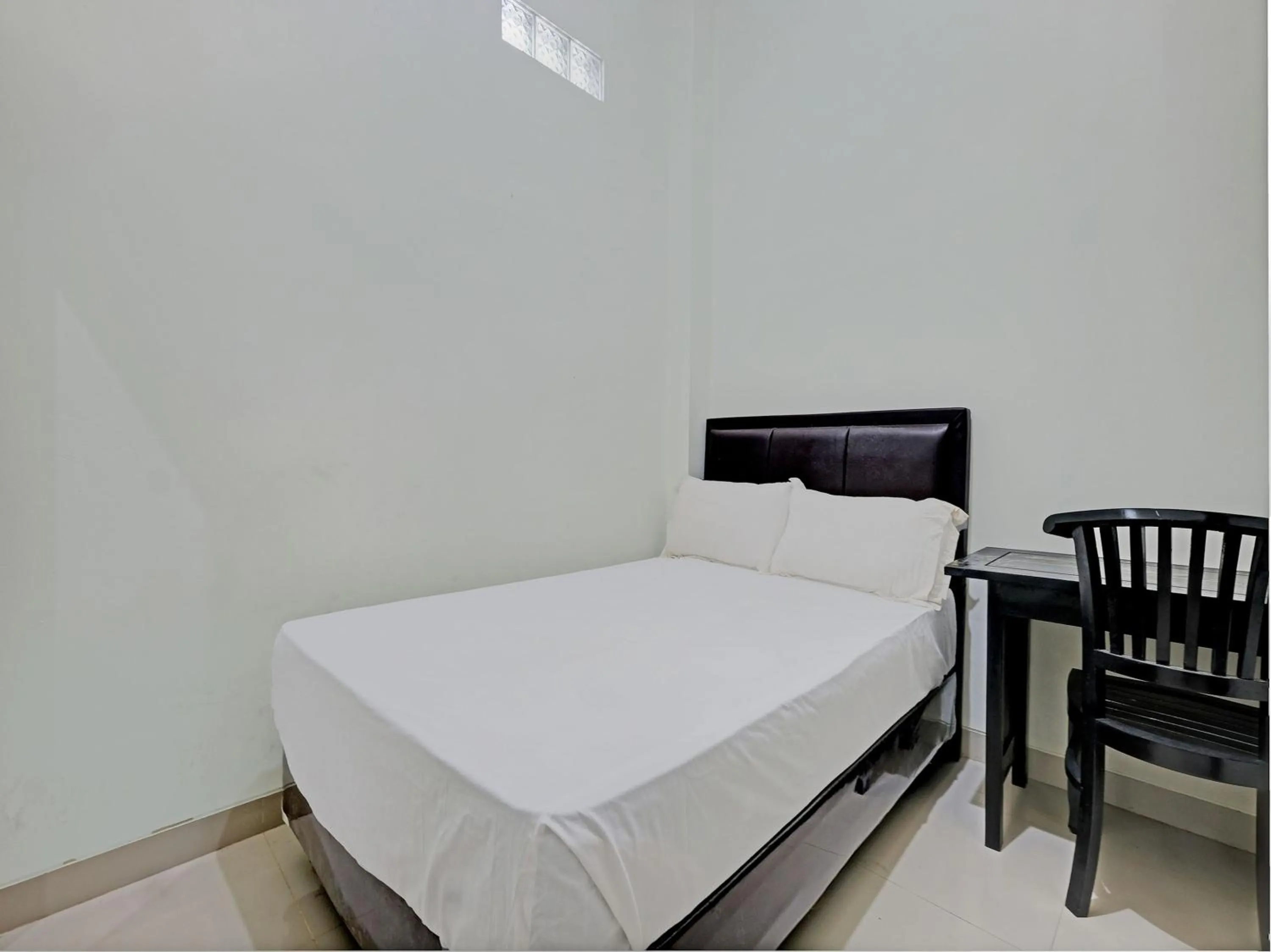 Bedroom, Bed in OYO Life 92935 Ayu Kost Eksklusif