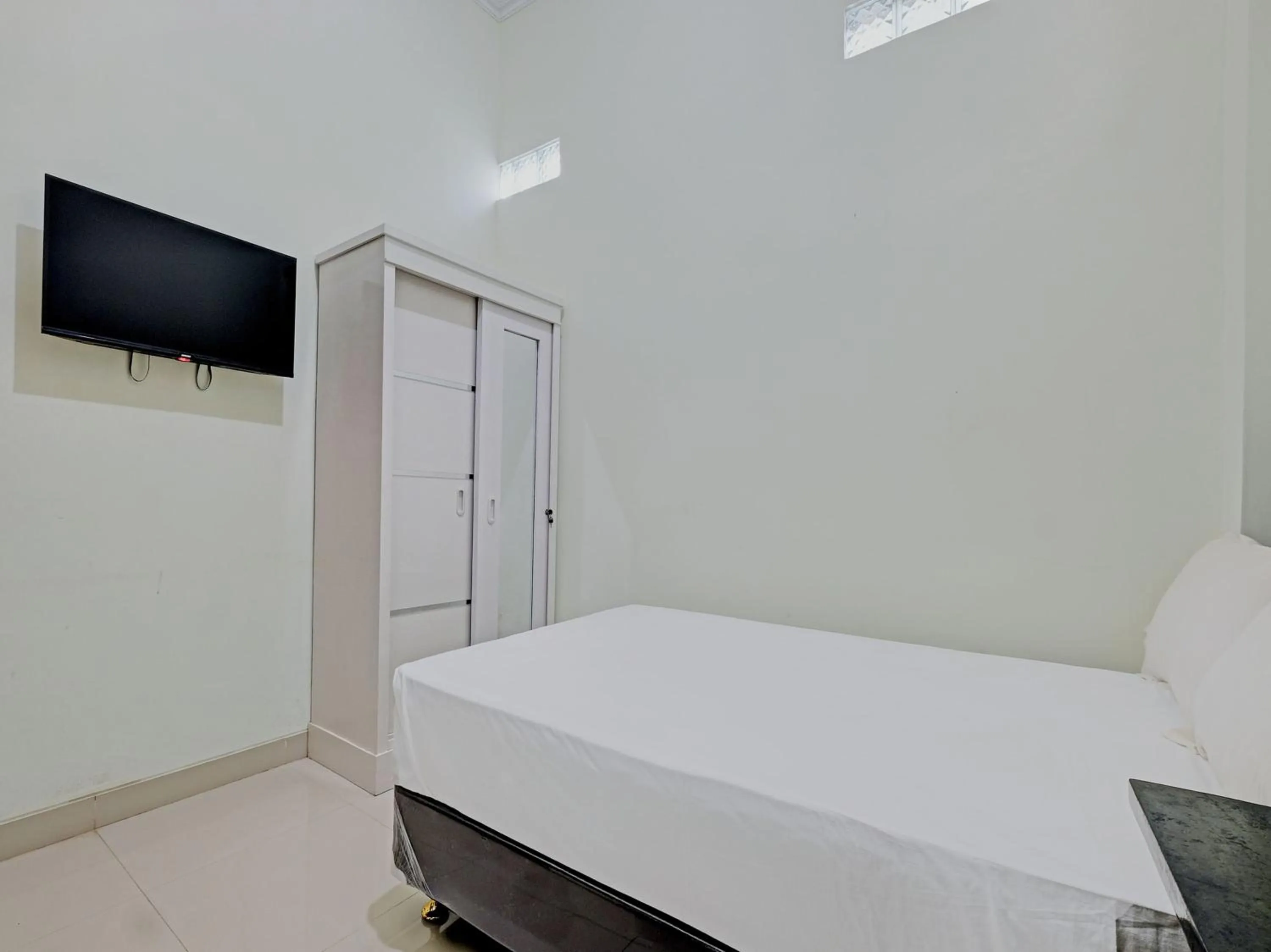 Bedroom, Bed in OYO Life 92935 Ayu Kost Eksklusif