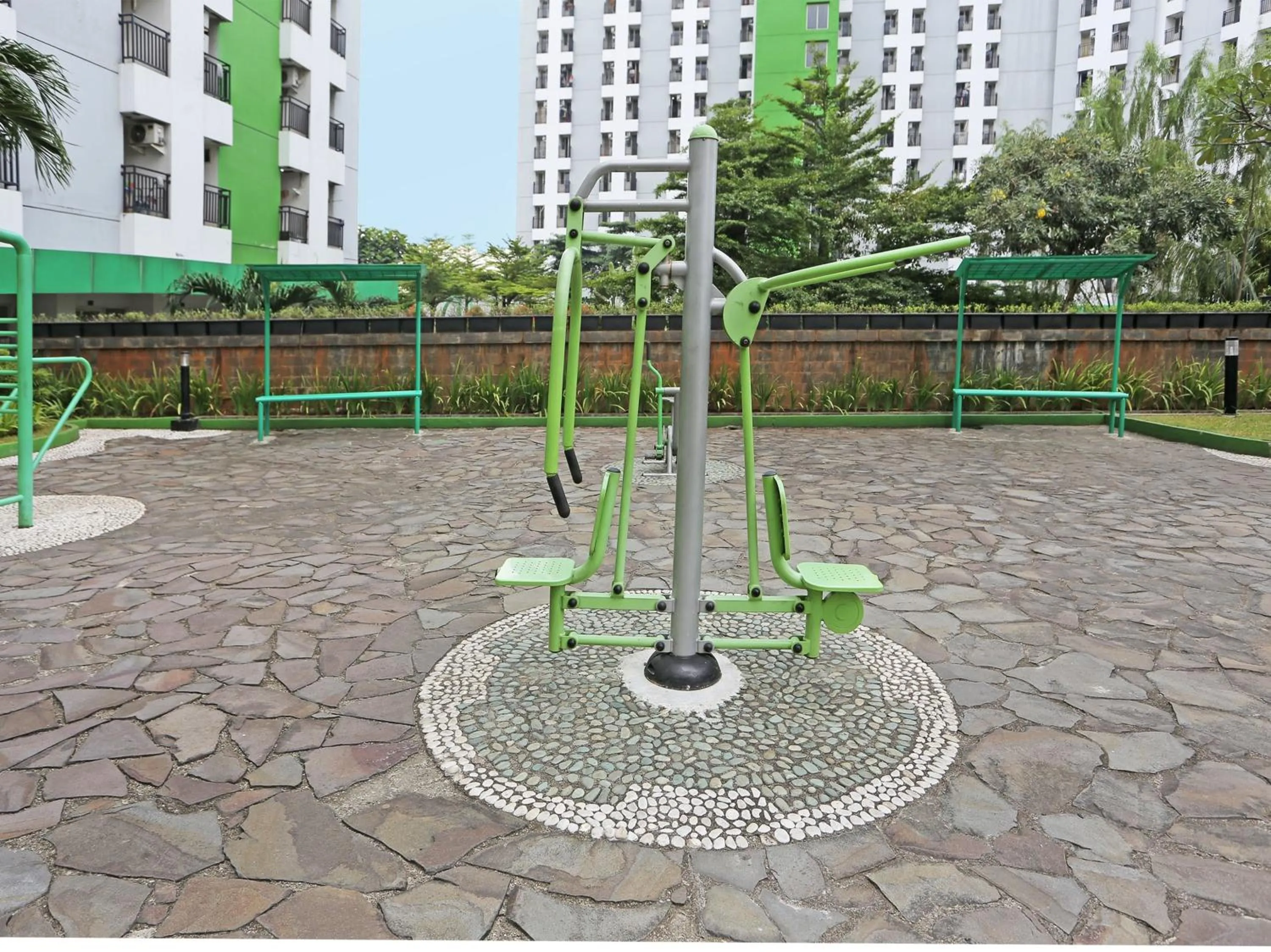 Facade/entrance in Capital O 92971 Pelangi Residence