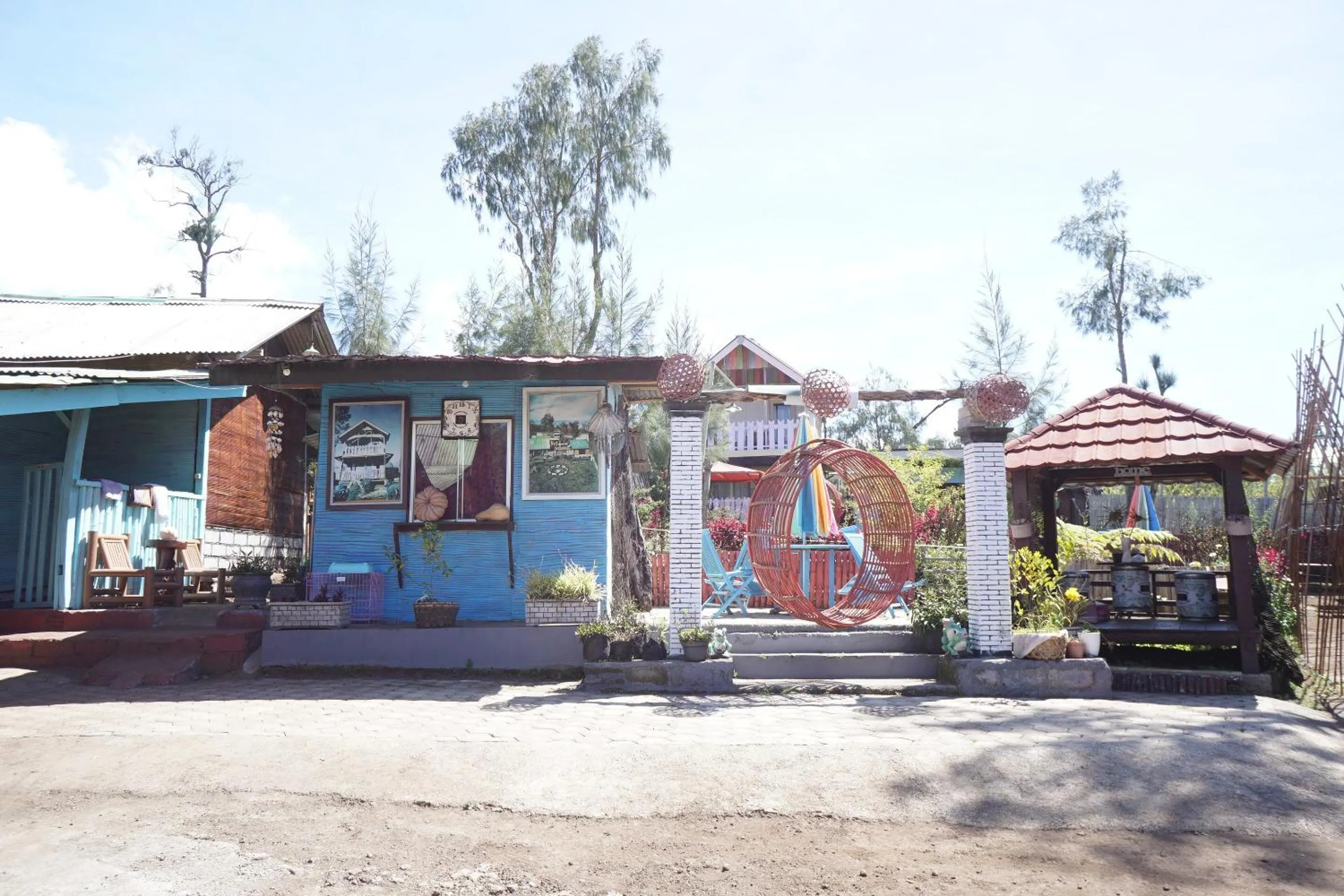 Restaurant/places to eat in Collection O 93000 Karona Berg Homestay & Cafe