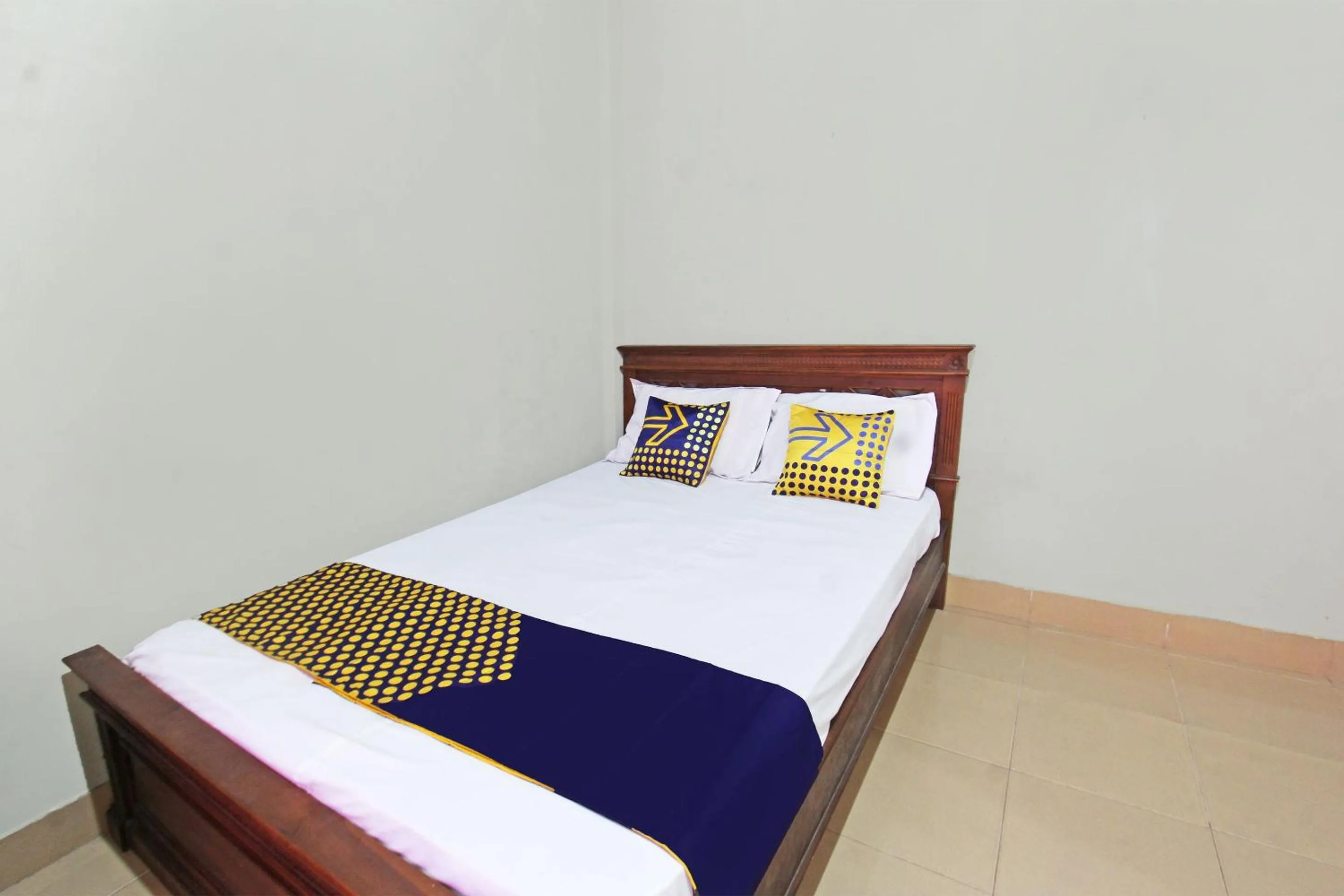 Bedroom, Bed in SPOT ON 92973 Madani Syariah Guesthouse