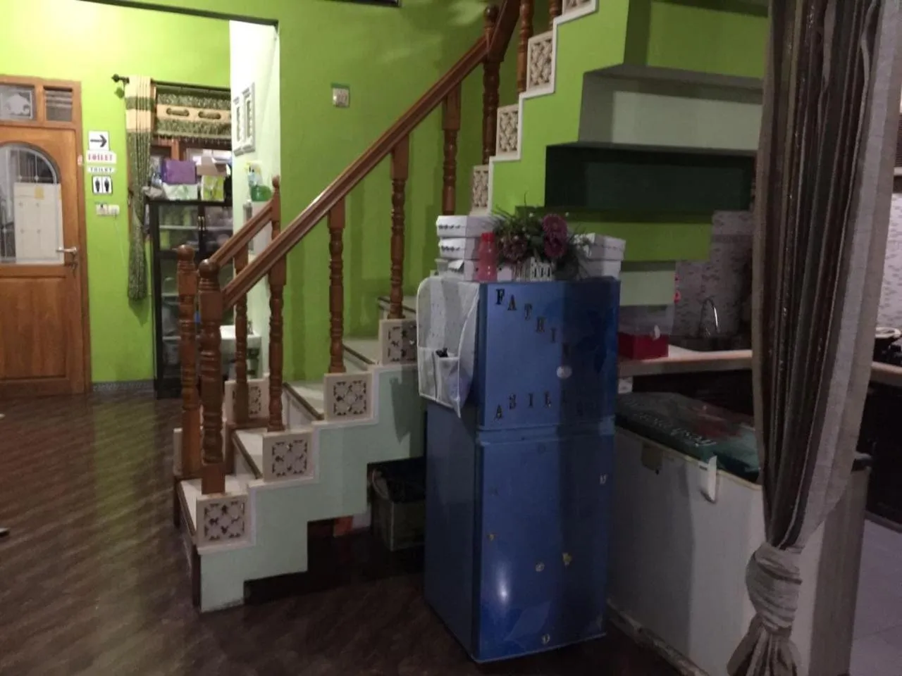 Lobby or reception in OYO Life 93055 Fathin Hotel