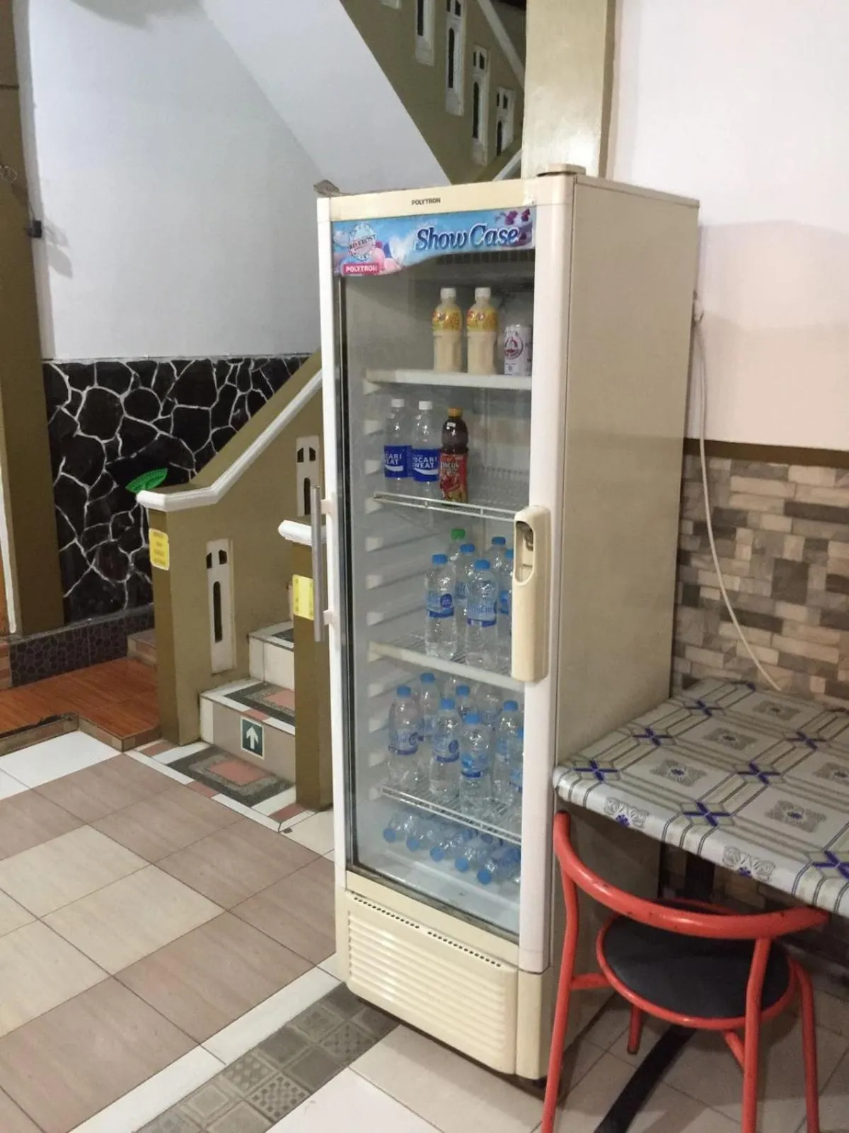 Lobby or reception in OYO Life 93055 Fathin Hotel