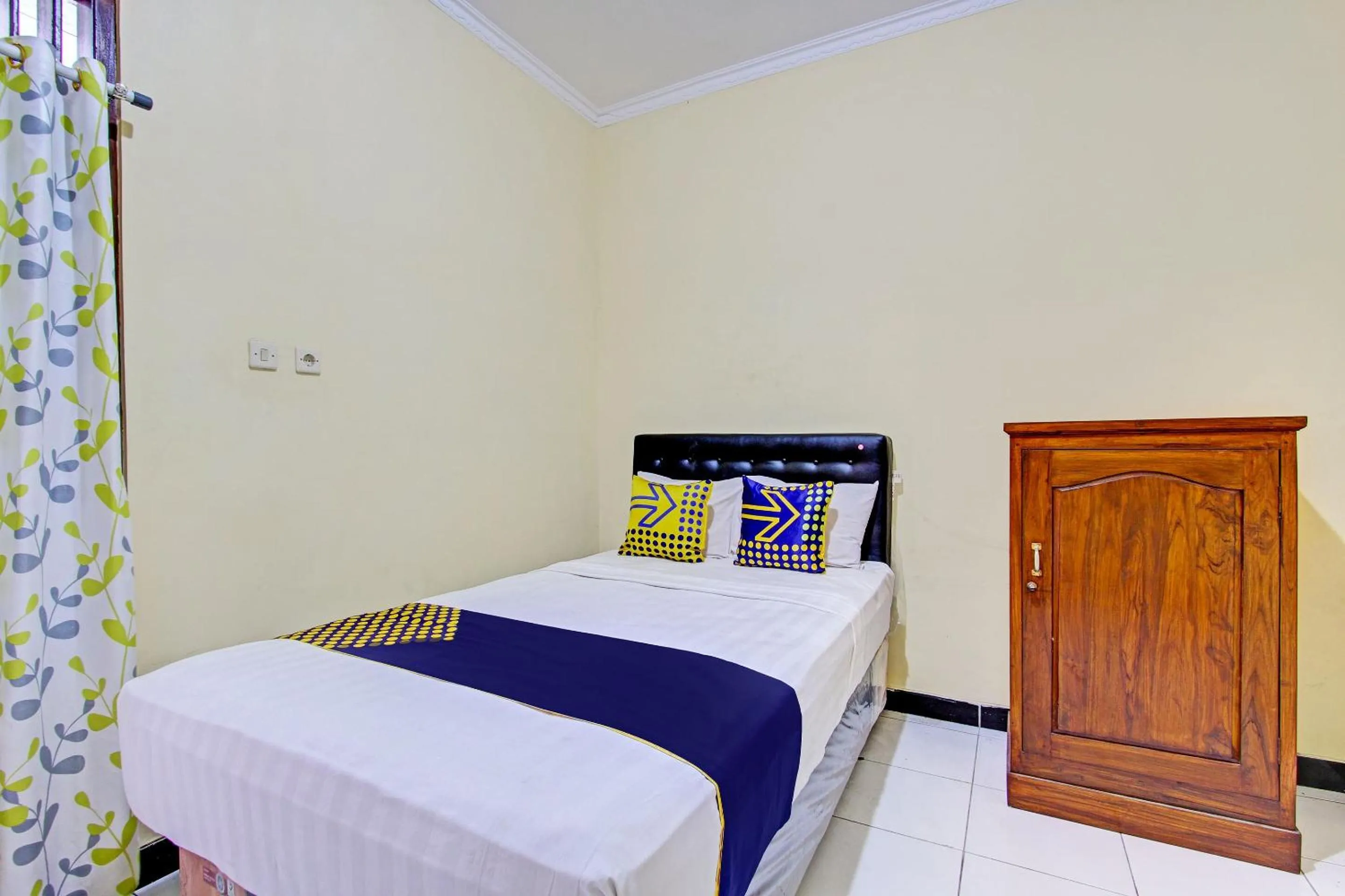 Bedroom in SPOT ON 93007 Guest House Lestari