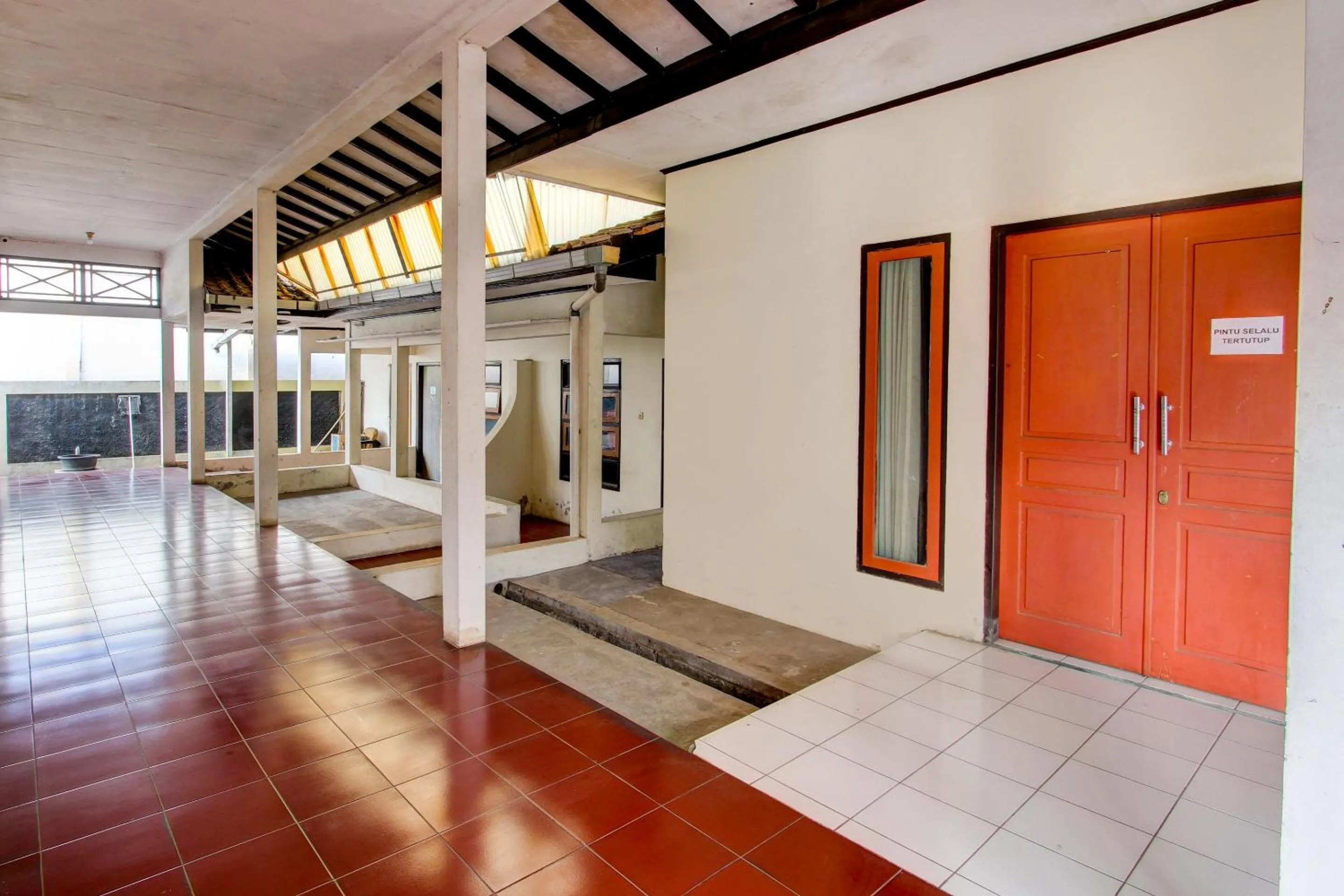 Lobby or reception in Capital O 93024 Hotel Ganesha