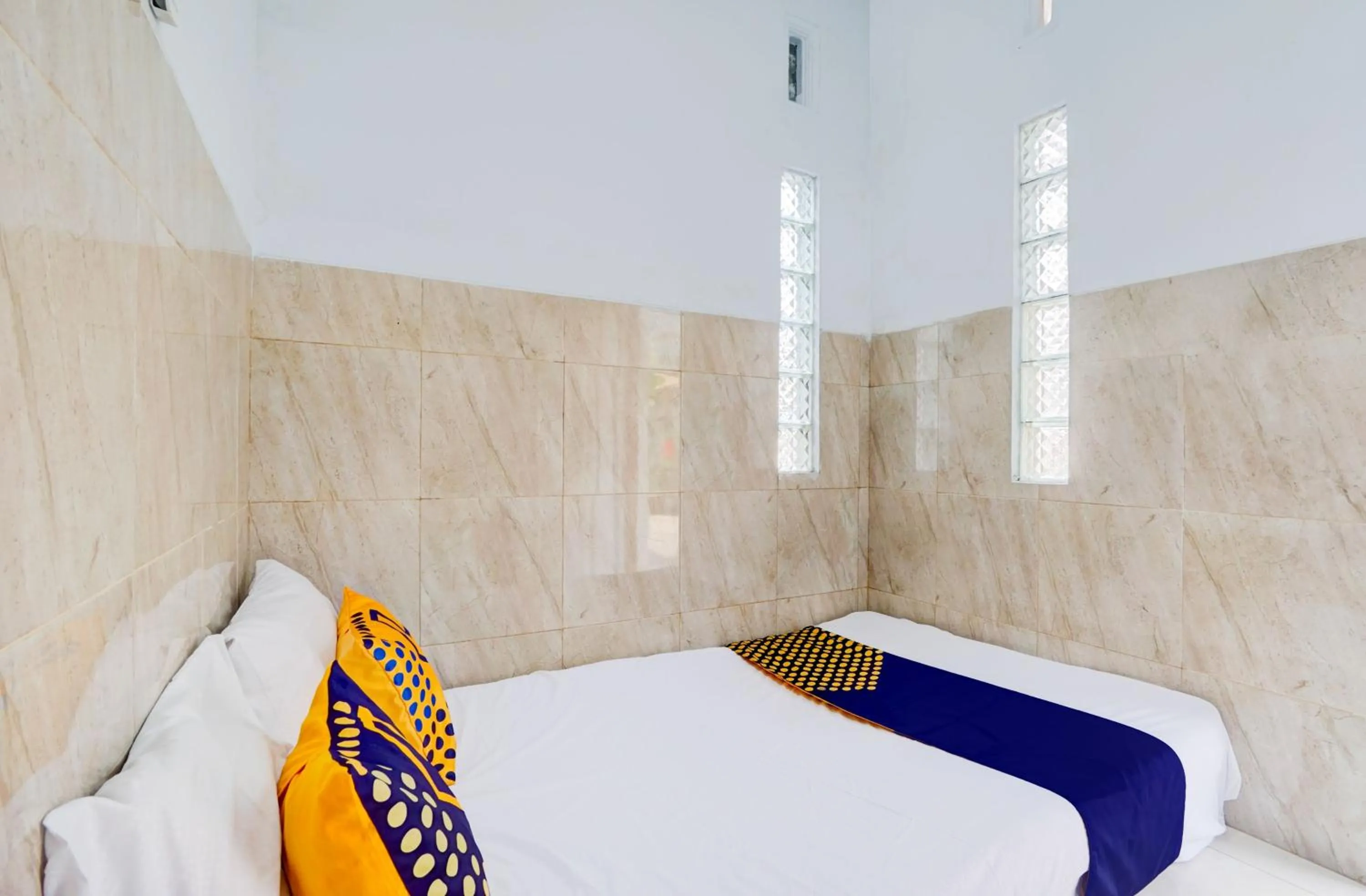 Bedroom, Bed in Hotel O Karman's Sari Homestay Syariah