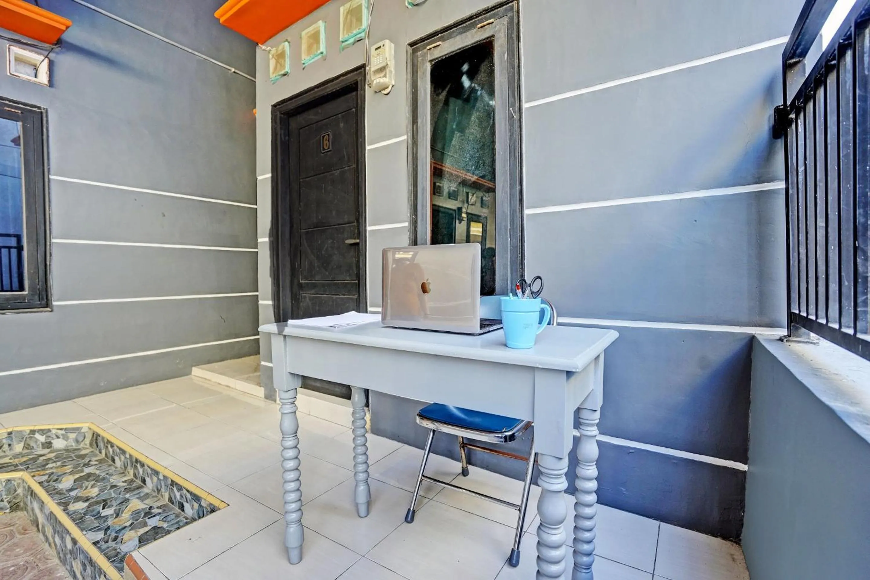 Lobby or reception in OYO Life 93032 Maju Mapan Homestay Syariah