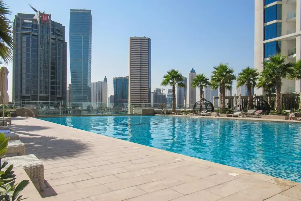 Frank Porter - DAMAC Prive