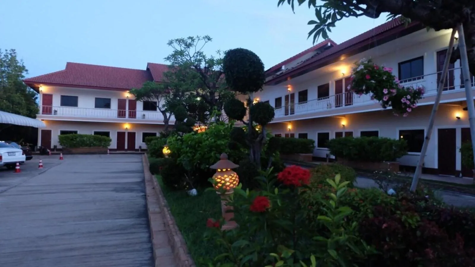 Property building in โรงแรมไทยงามพาเลซ (Thai Ngam Palace Hotel)