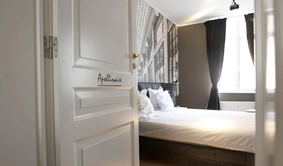 Deluxe One-Bedroom Apartment in Hotel des Galeries