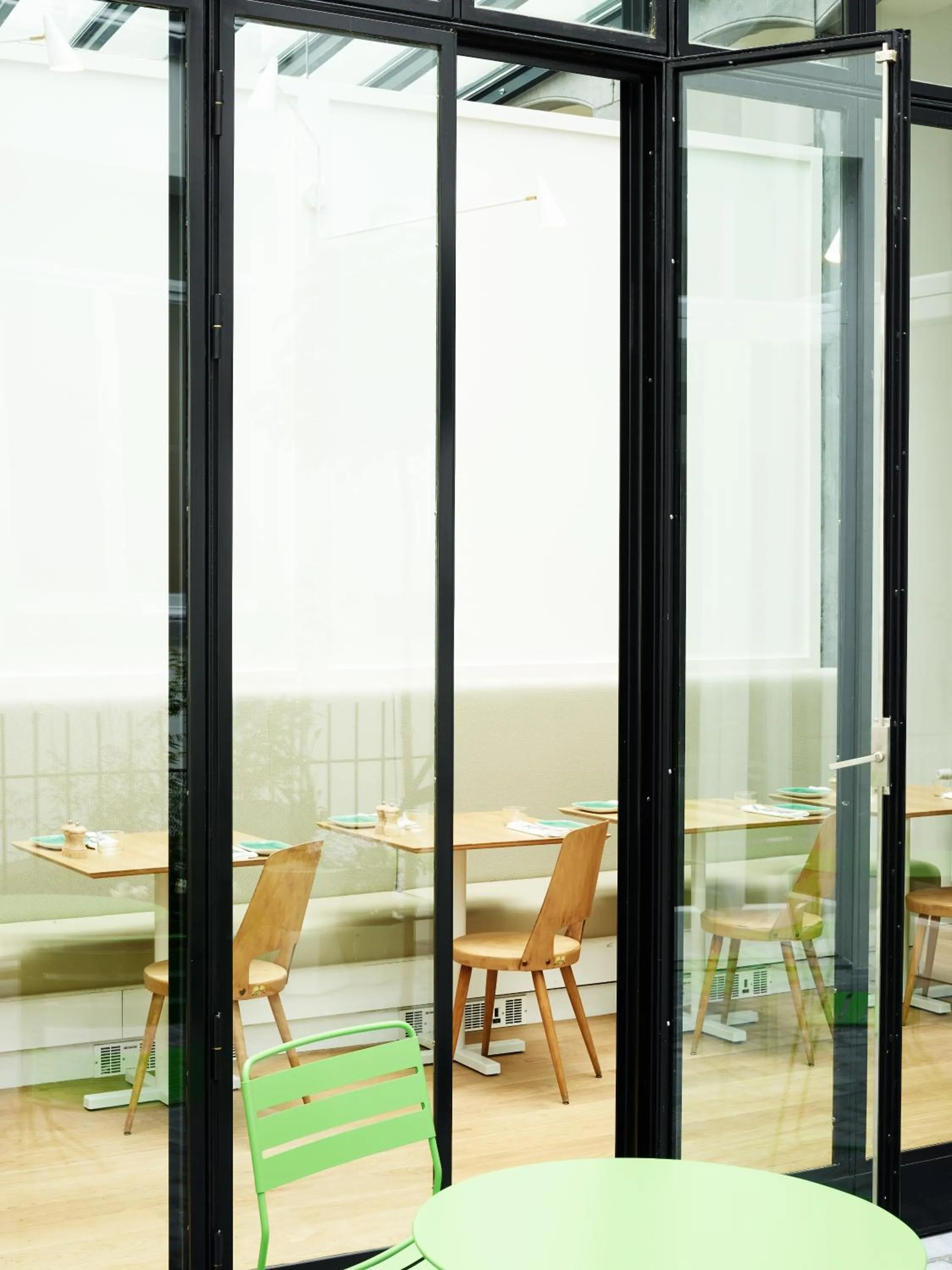 Restaurant/places to eat in Hotel des Galeries