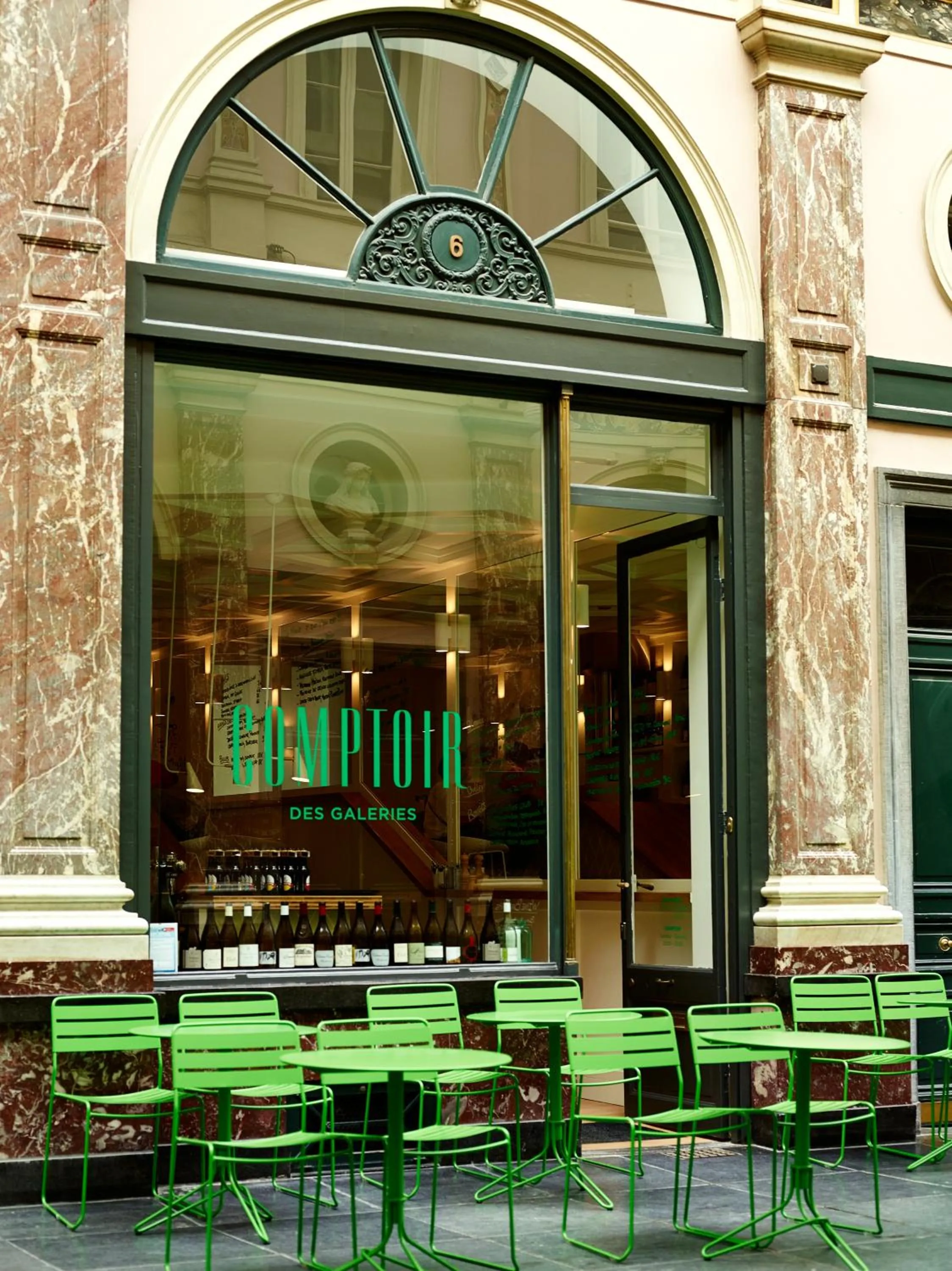 Restaurant/places to eat in Hotel des Galeries