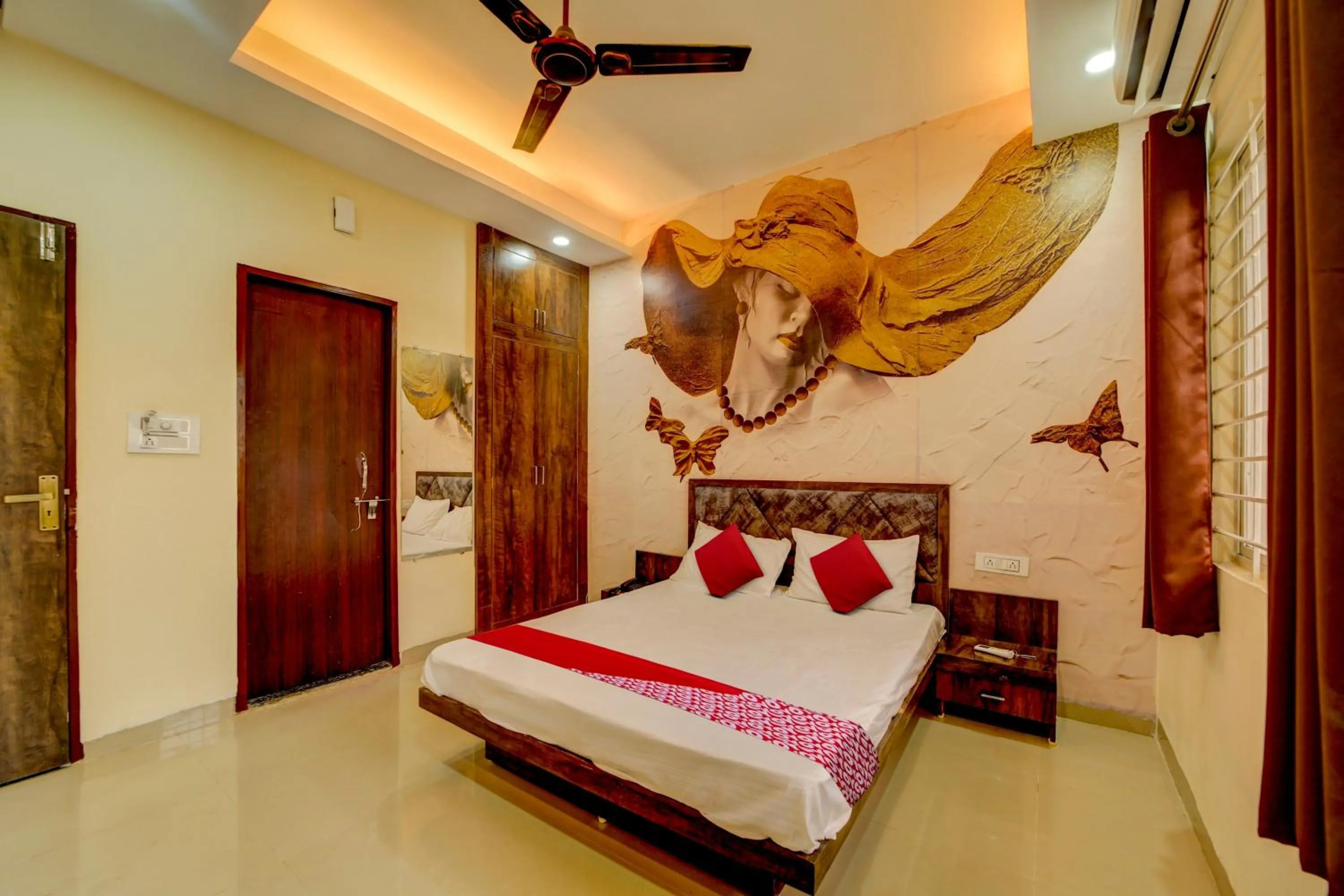 Bedroom, Bed in Hotel O The Angel palace