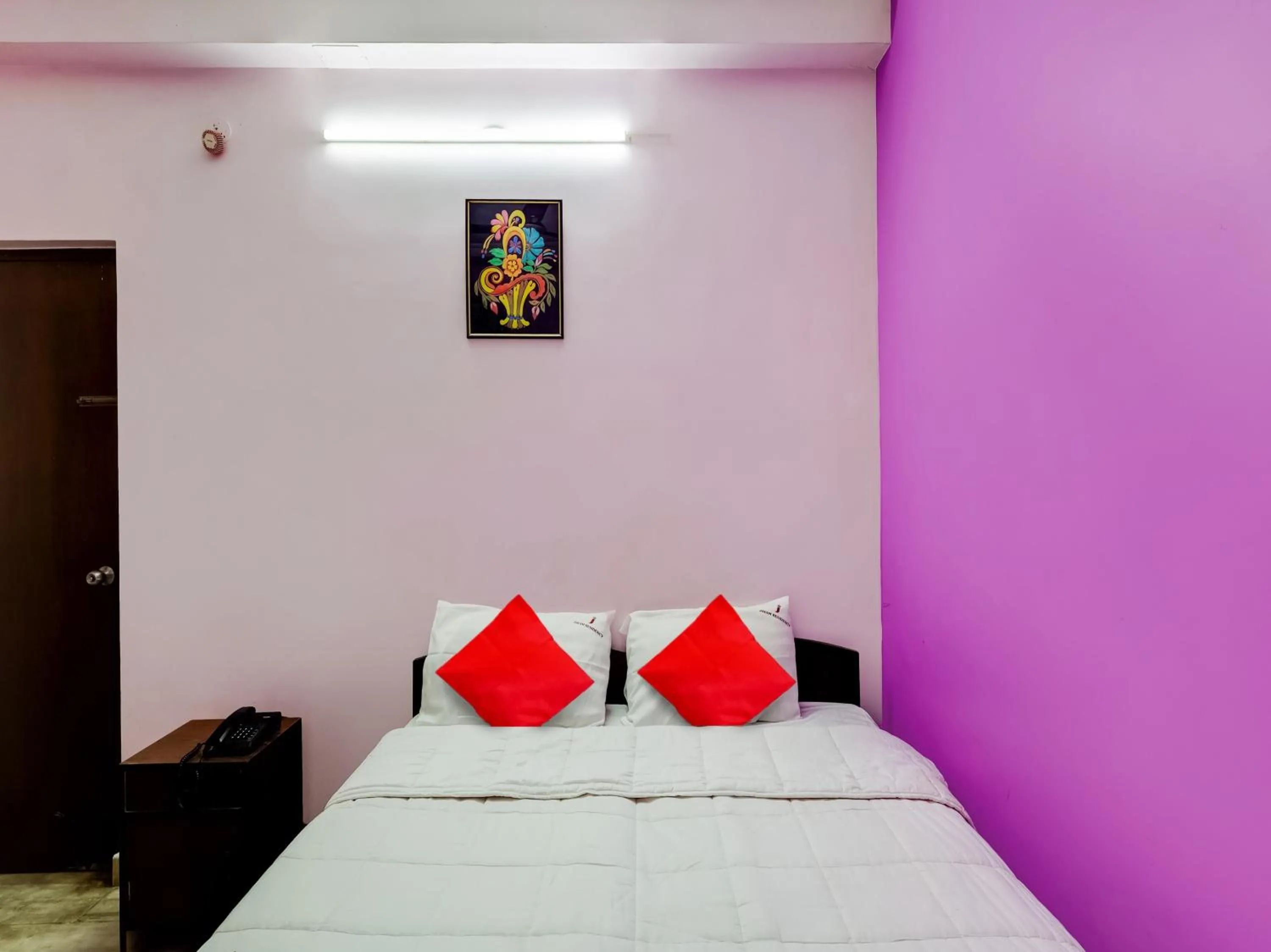 Bedroom, Bed in Hotel O Jayam Residency