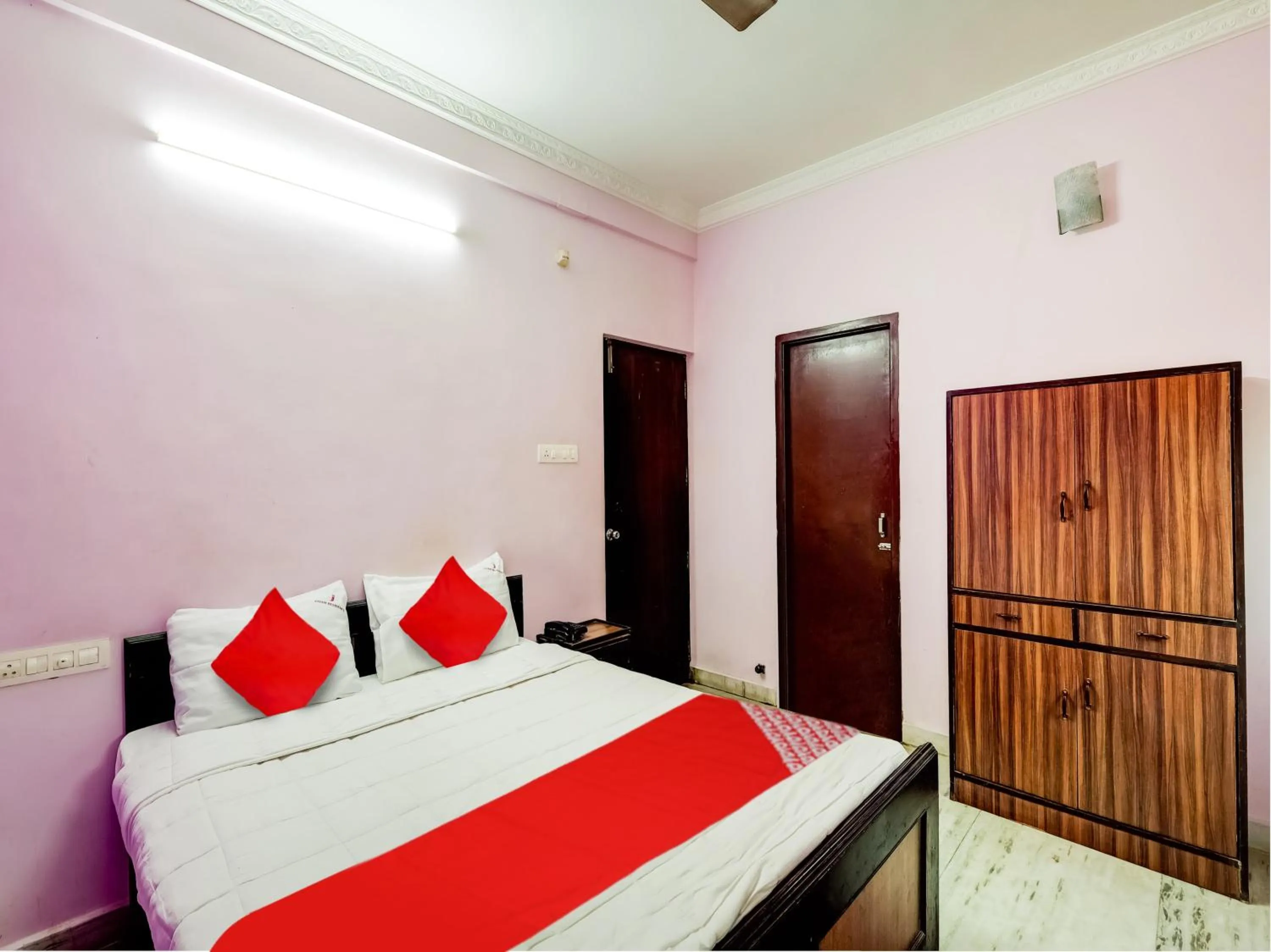 Bedroom, Bed in Hotel O Jayam Residency