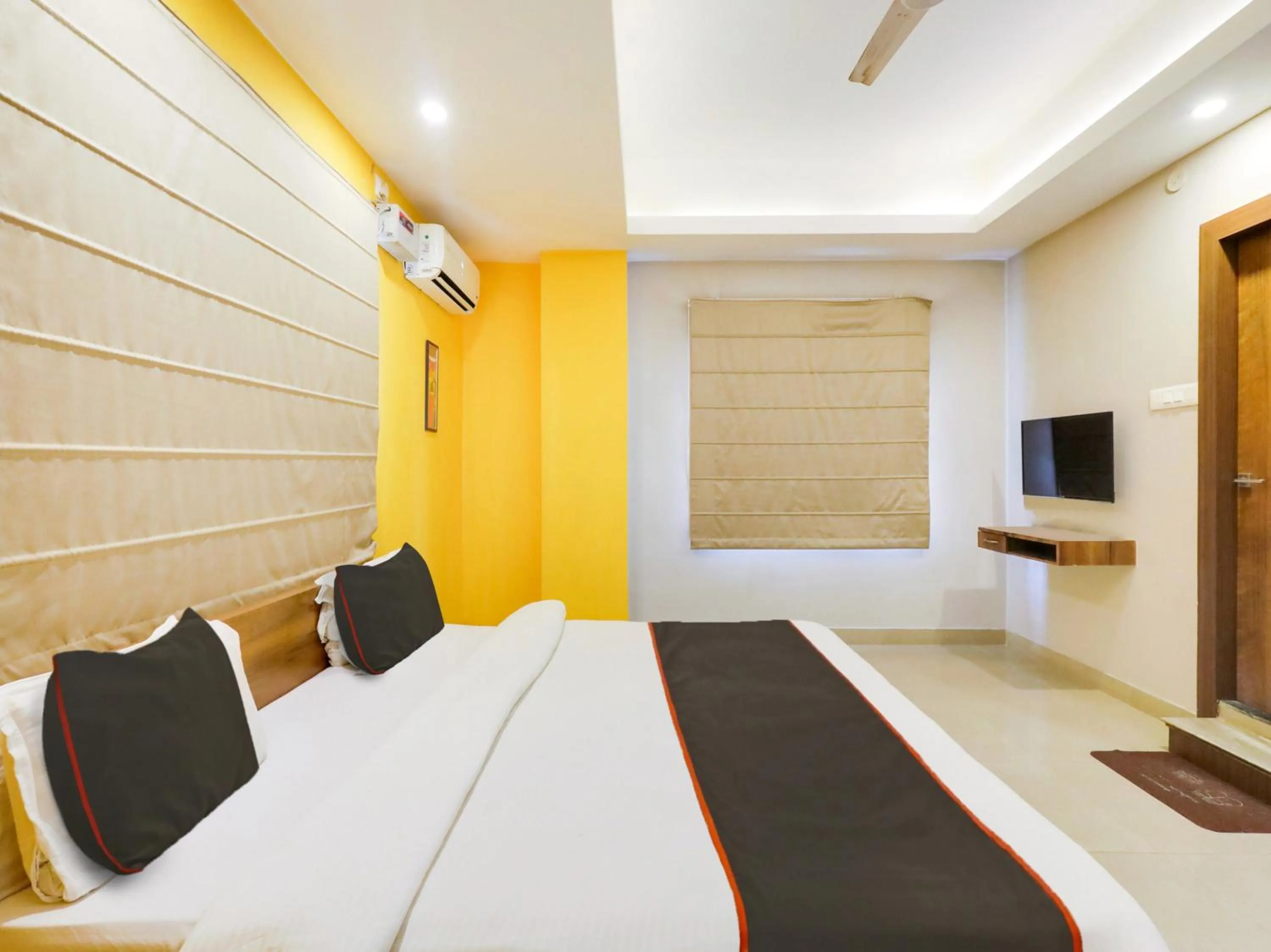 Bedroom in Hotel O Nirvana Lodge