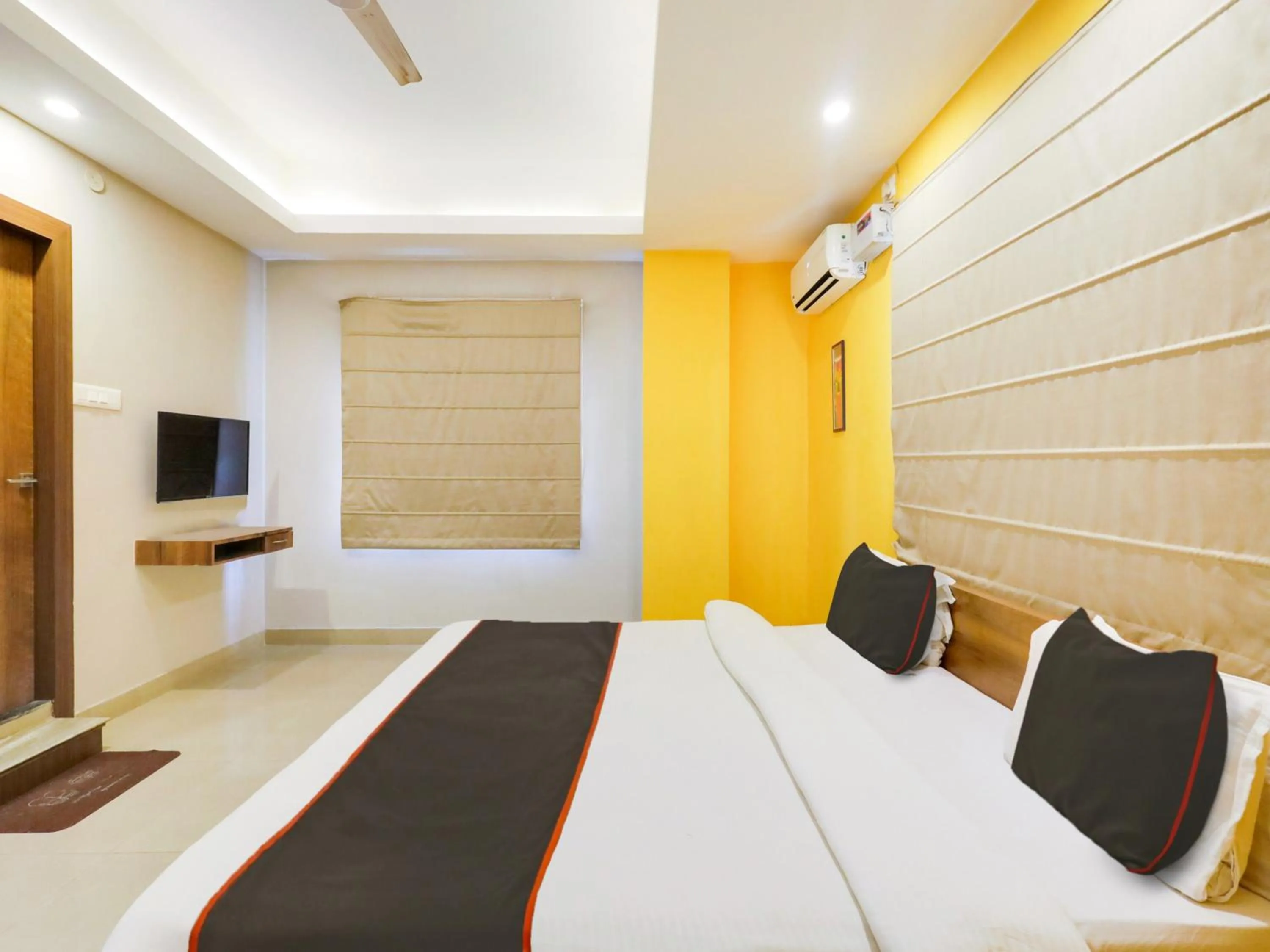 Bedroom in Hotel O Nirvana Lodge