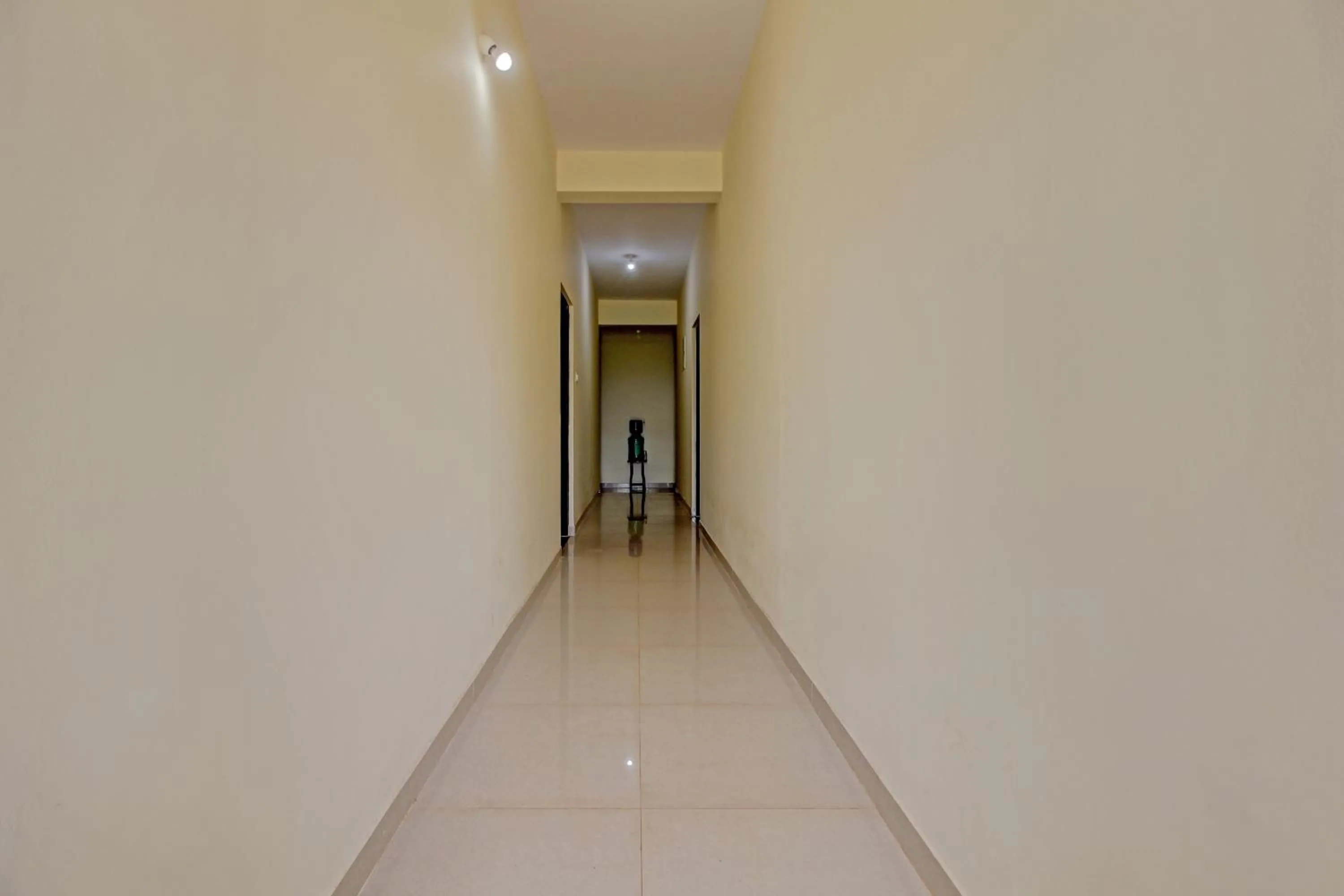 Lobby or reception in Hotel O Etllina Valley Villa