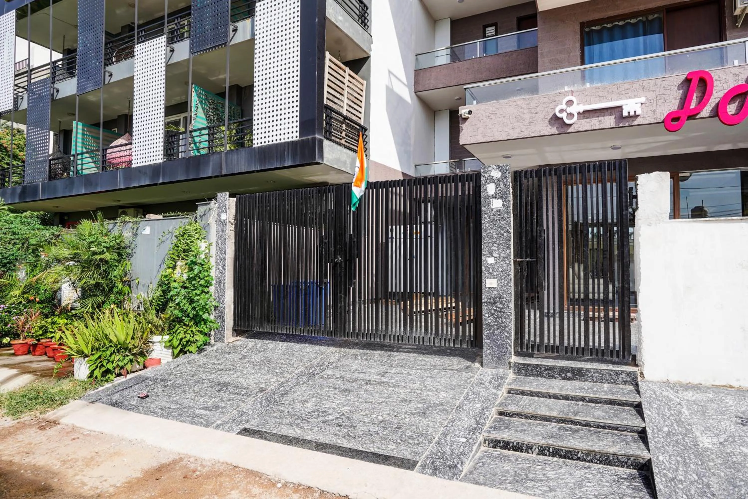 Facade/entrance, Property Building in OYO Collection O DM 45