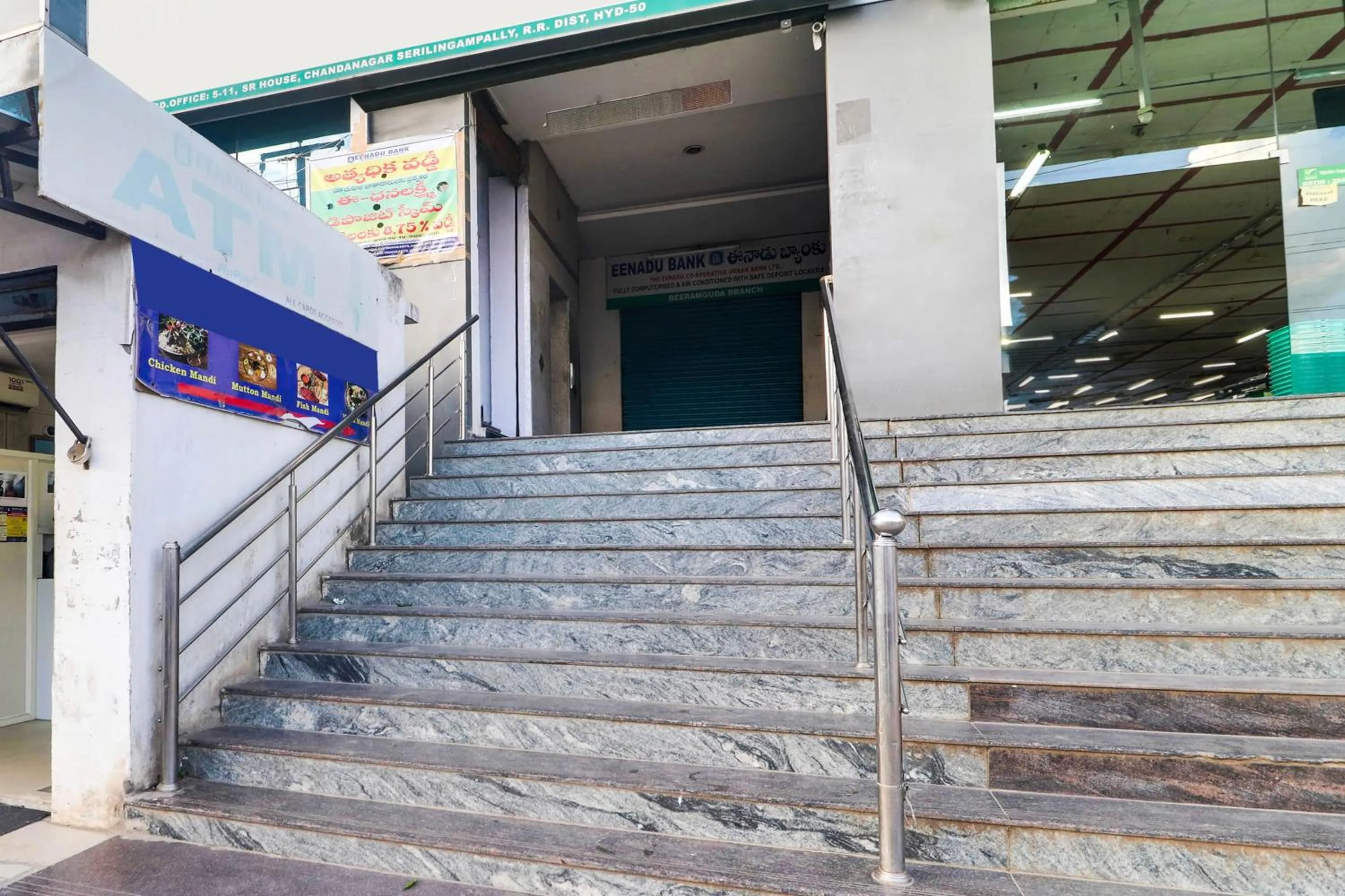 Facade/entrance in Townhouse Lavish Oak