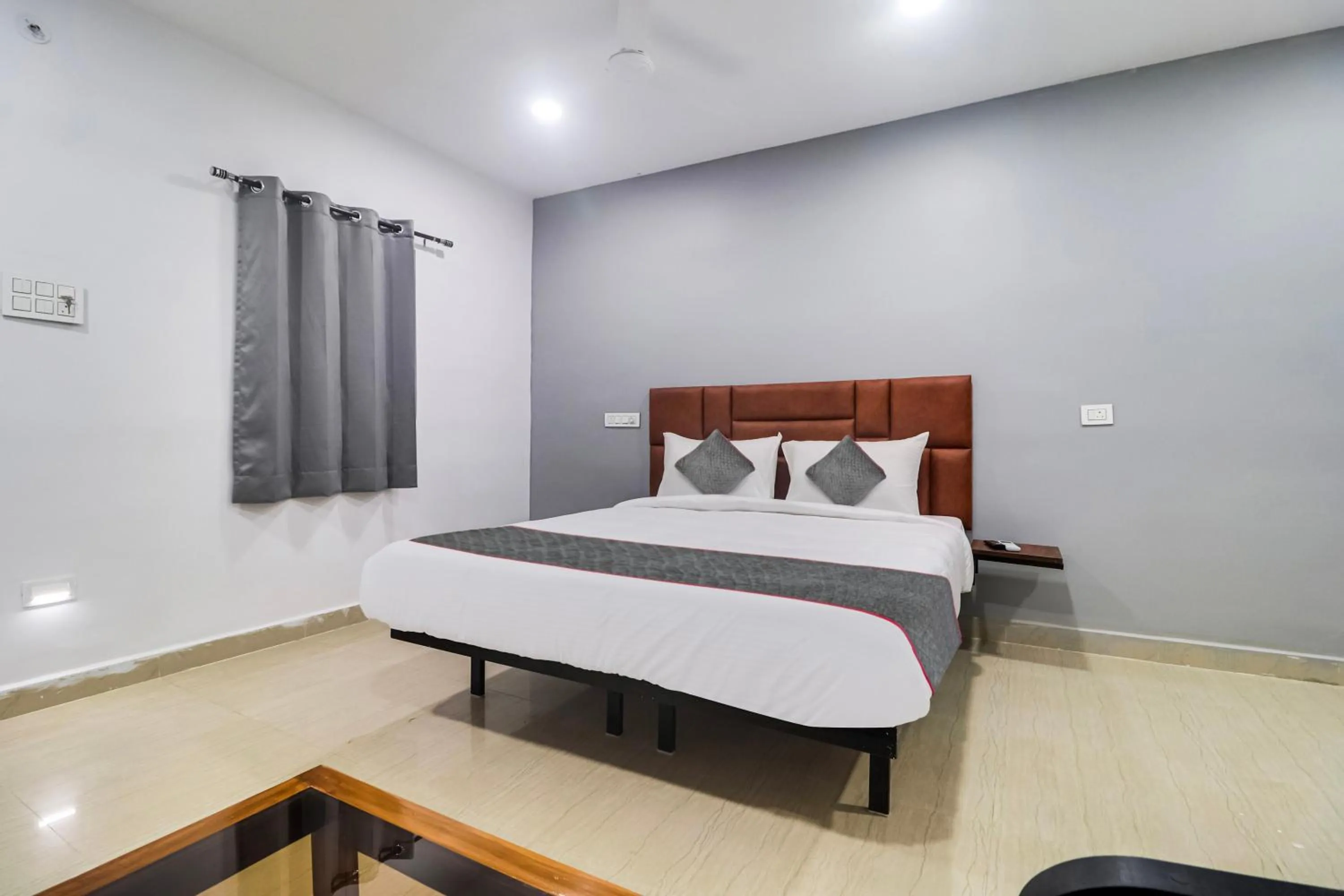 Bedroom in Townhouse Lavish Oak