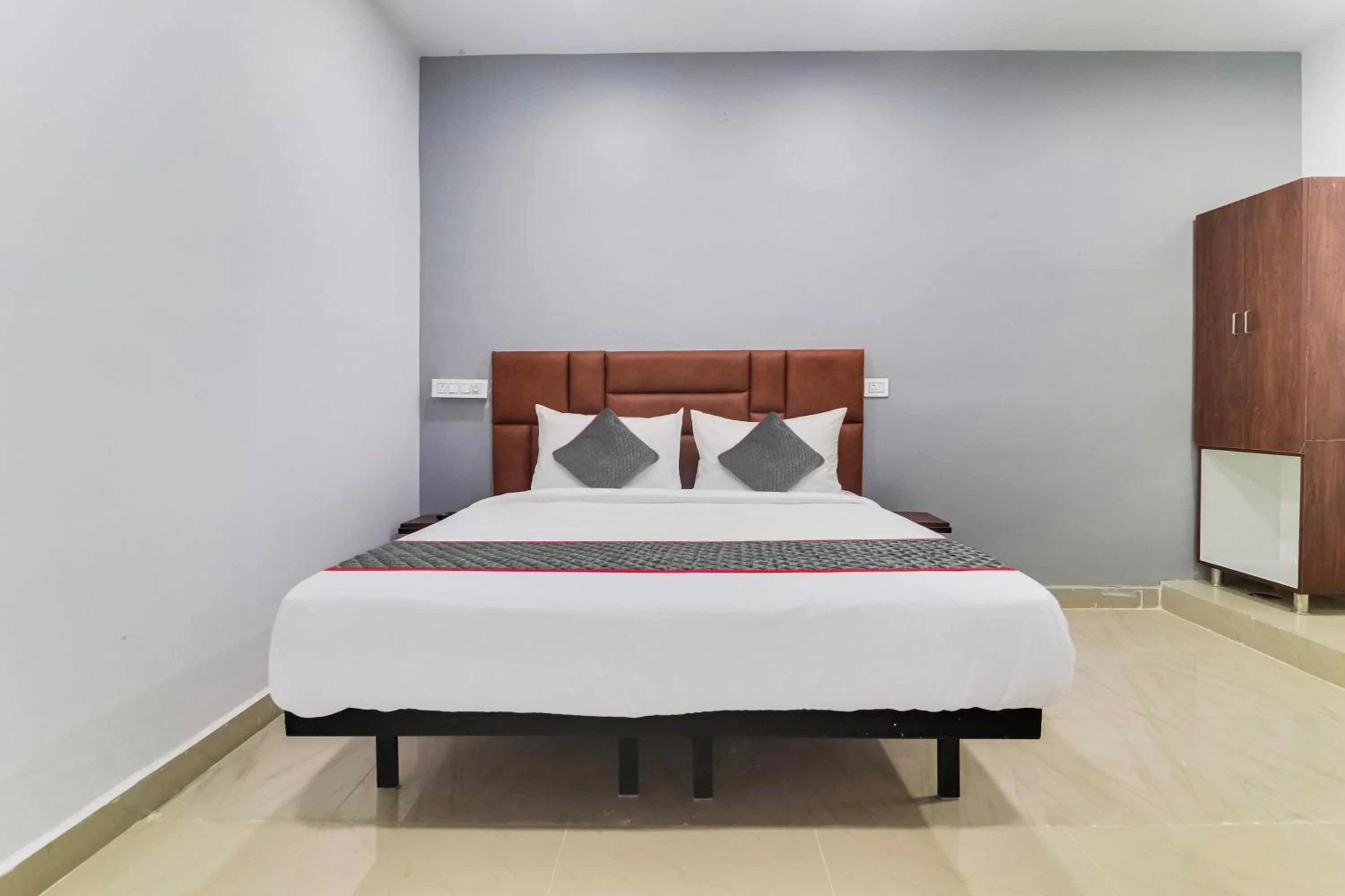 Bedroom in Townhouse Lavish Oak