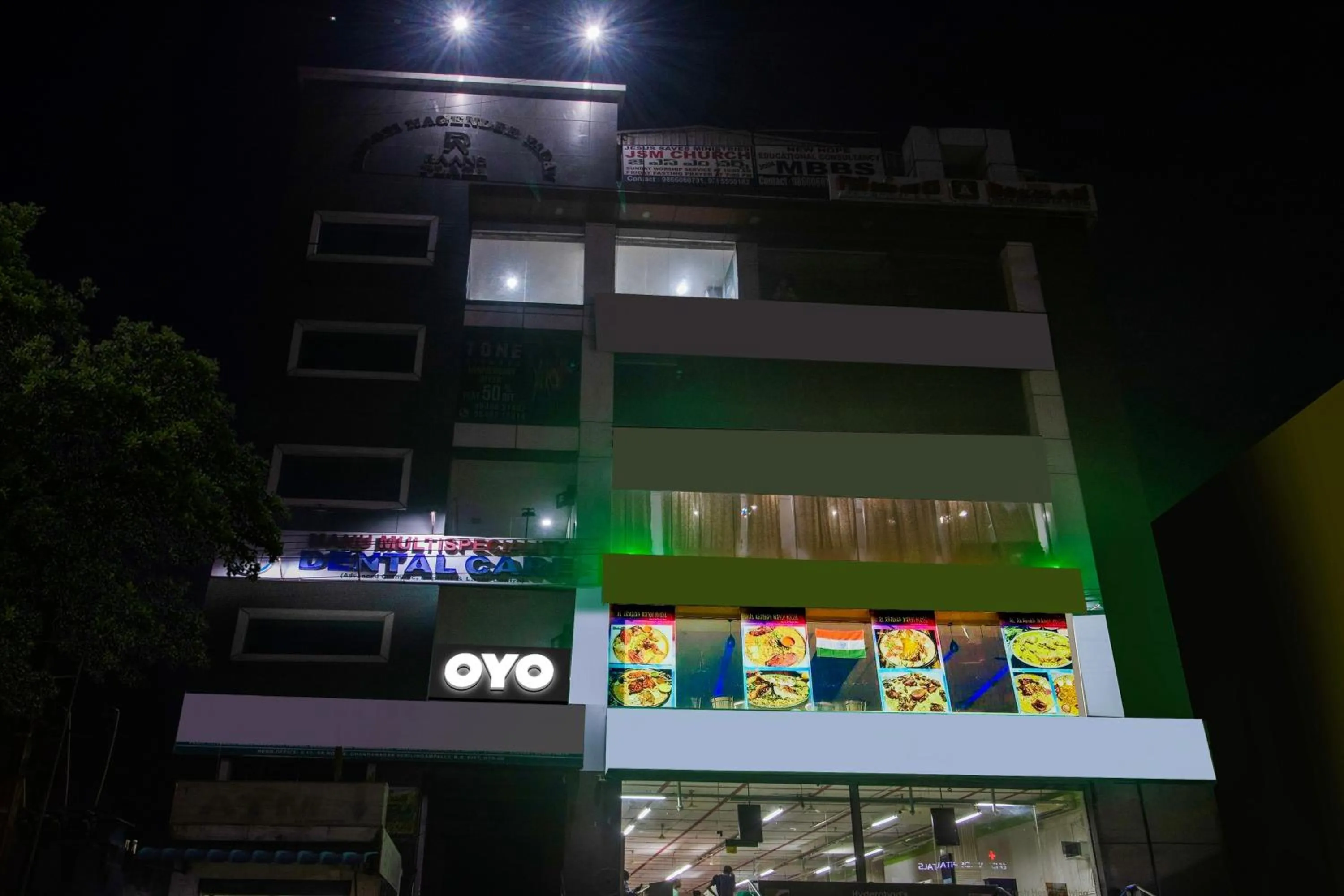Facade/entrance in Townhouse Lavish Oak