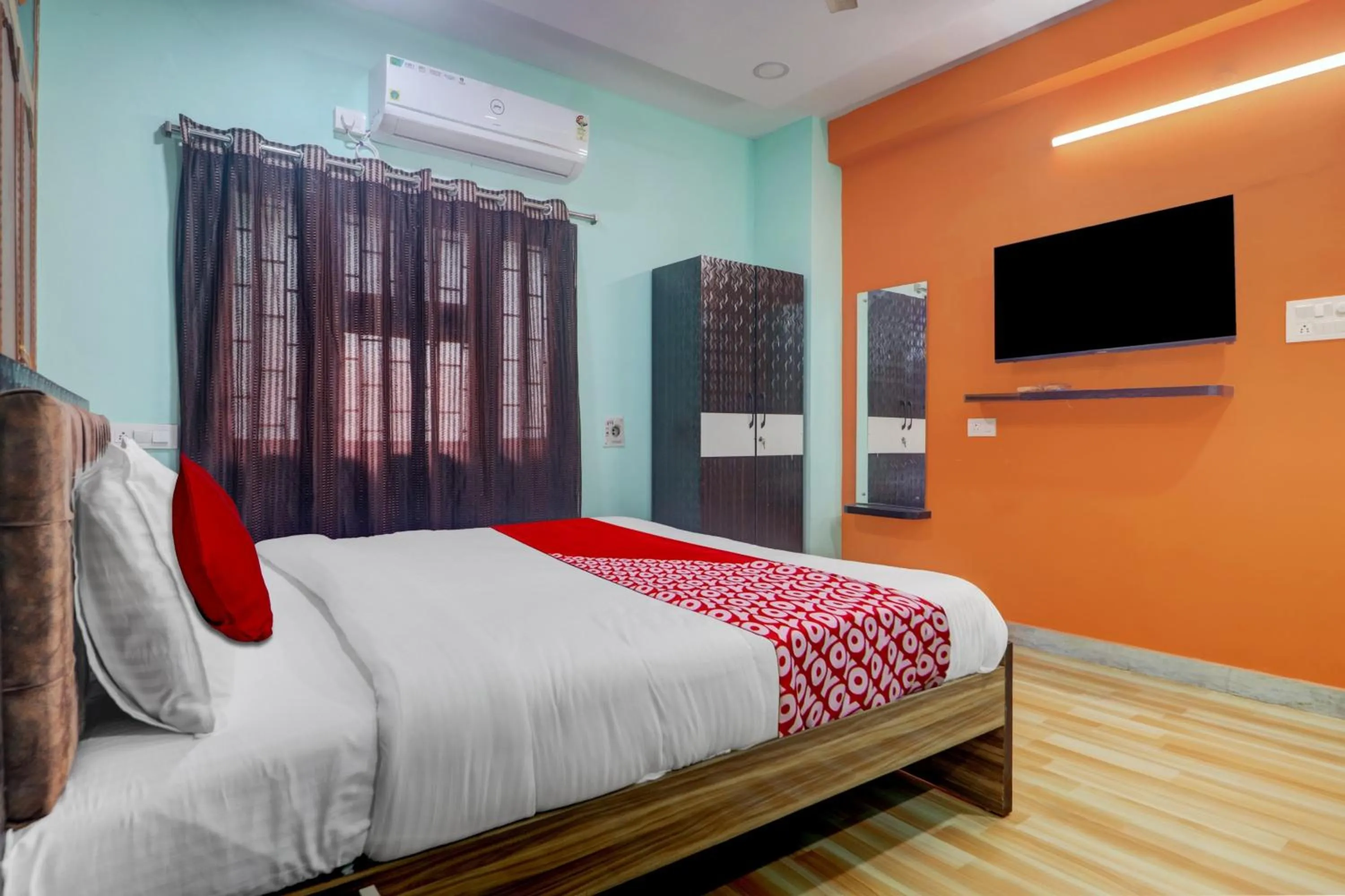 Bedroom in Hotel O S Grand Residency