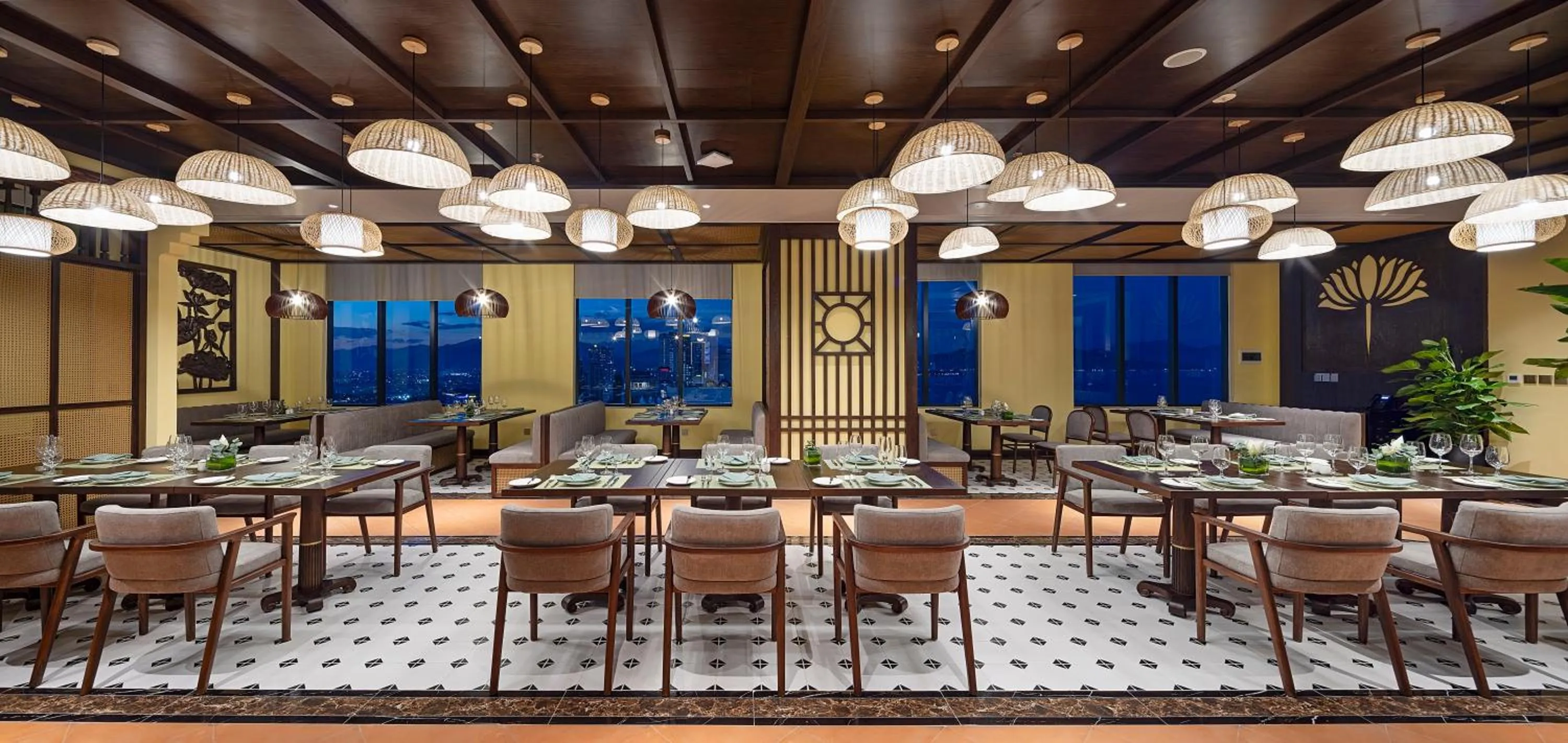 Restaurant/places to eat in Best Western Premier Marvella Nha Trang