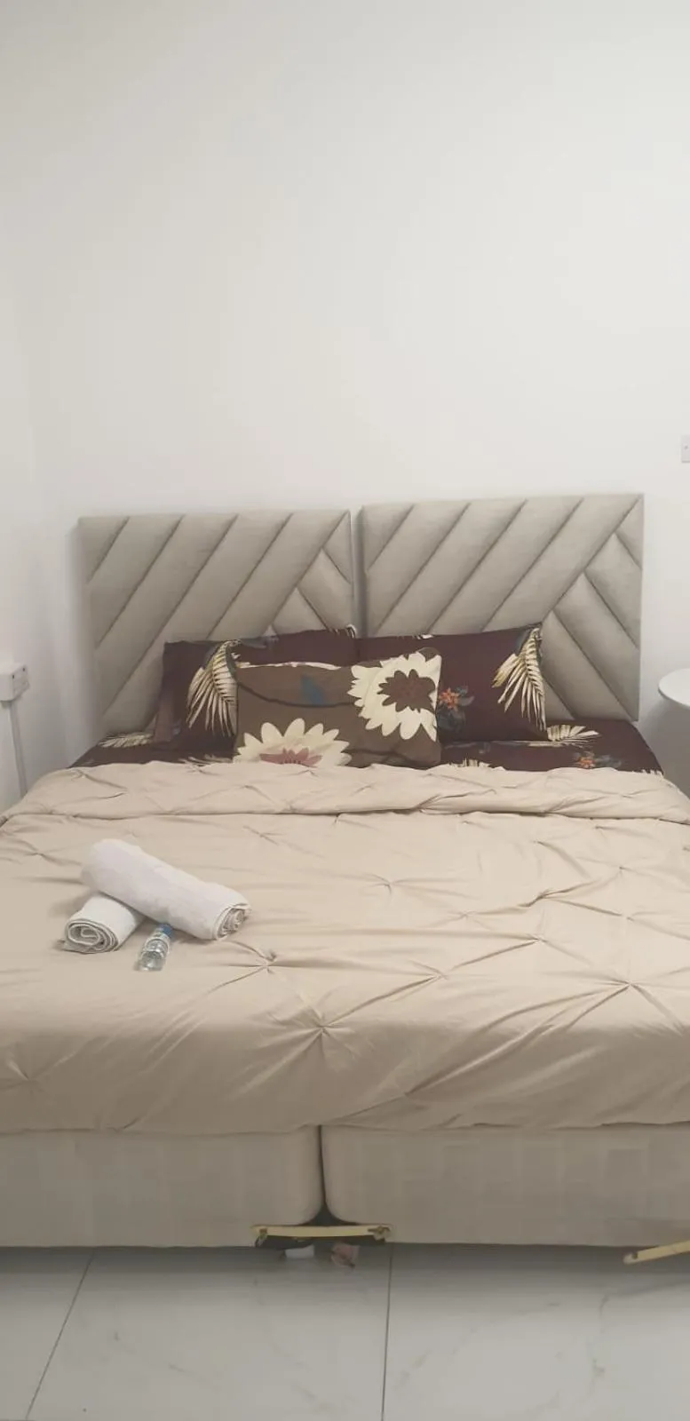 Bed in International Abu-Dhabi Hostel Villa