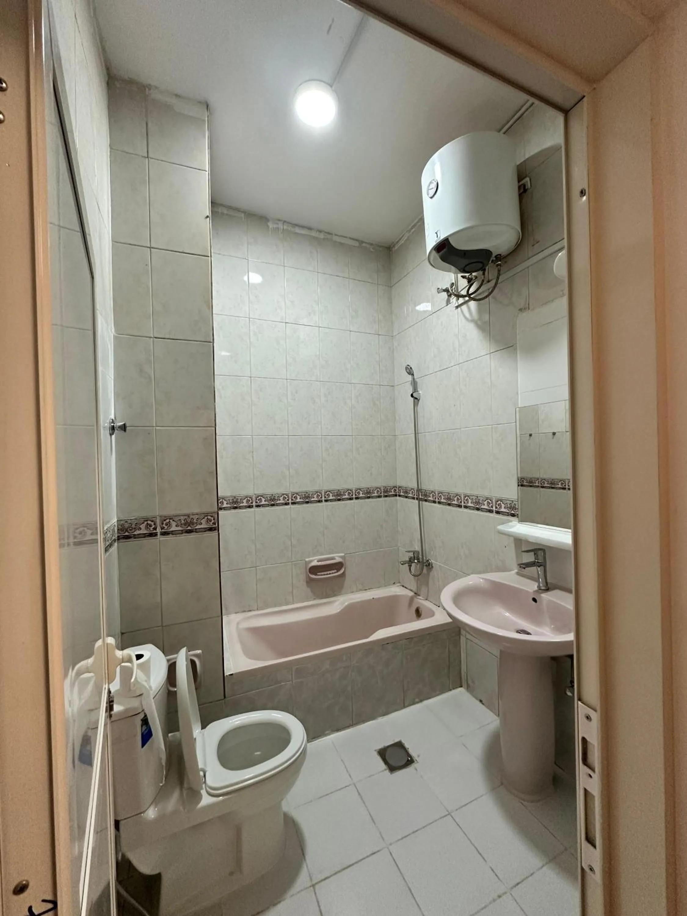 International Abu-Dhabi Hostel Villa