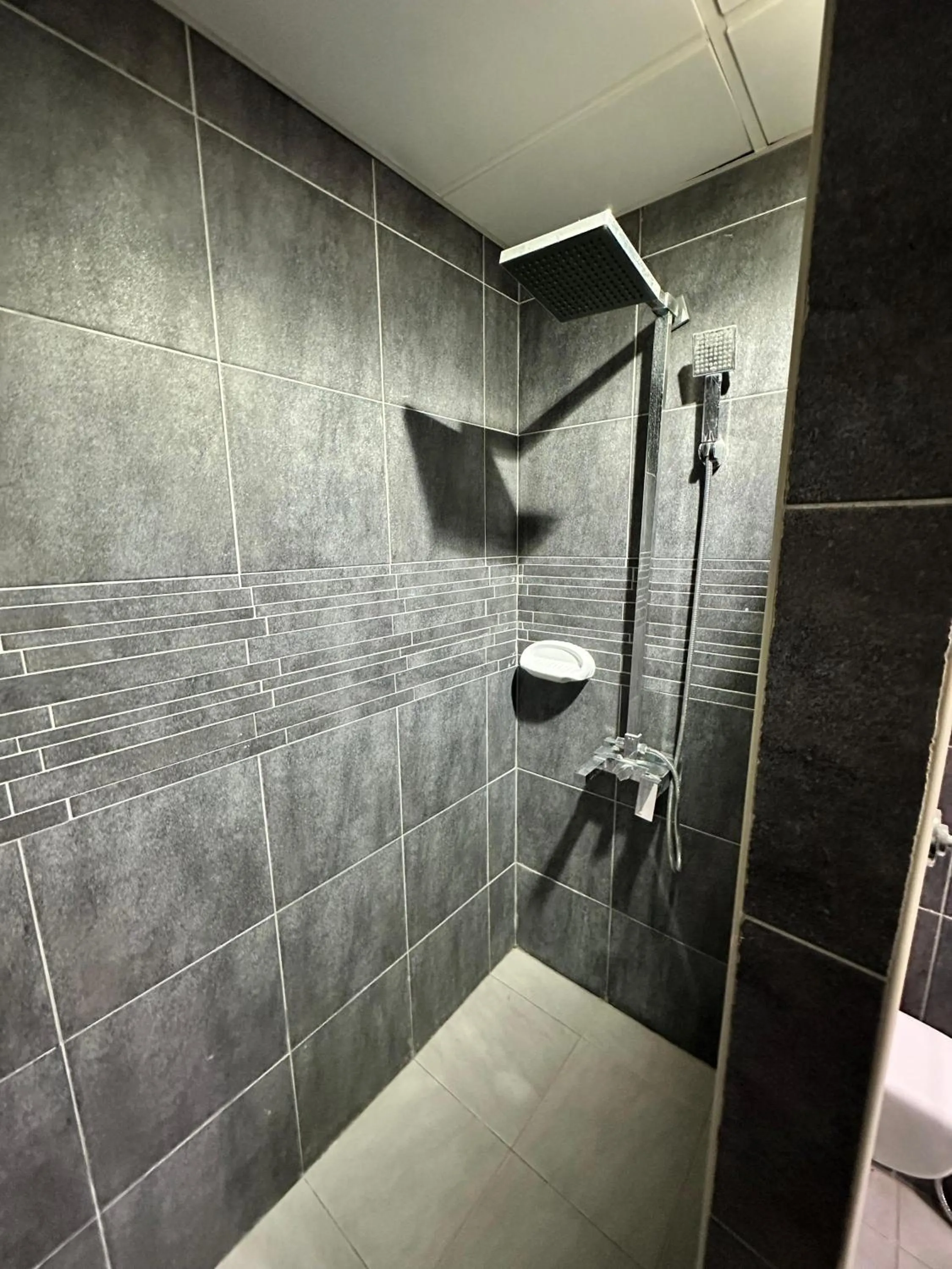 International Abu-Dhabi Hostel Villa