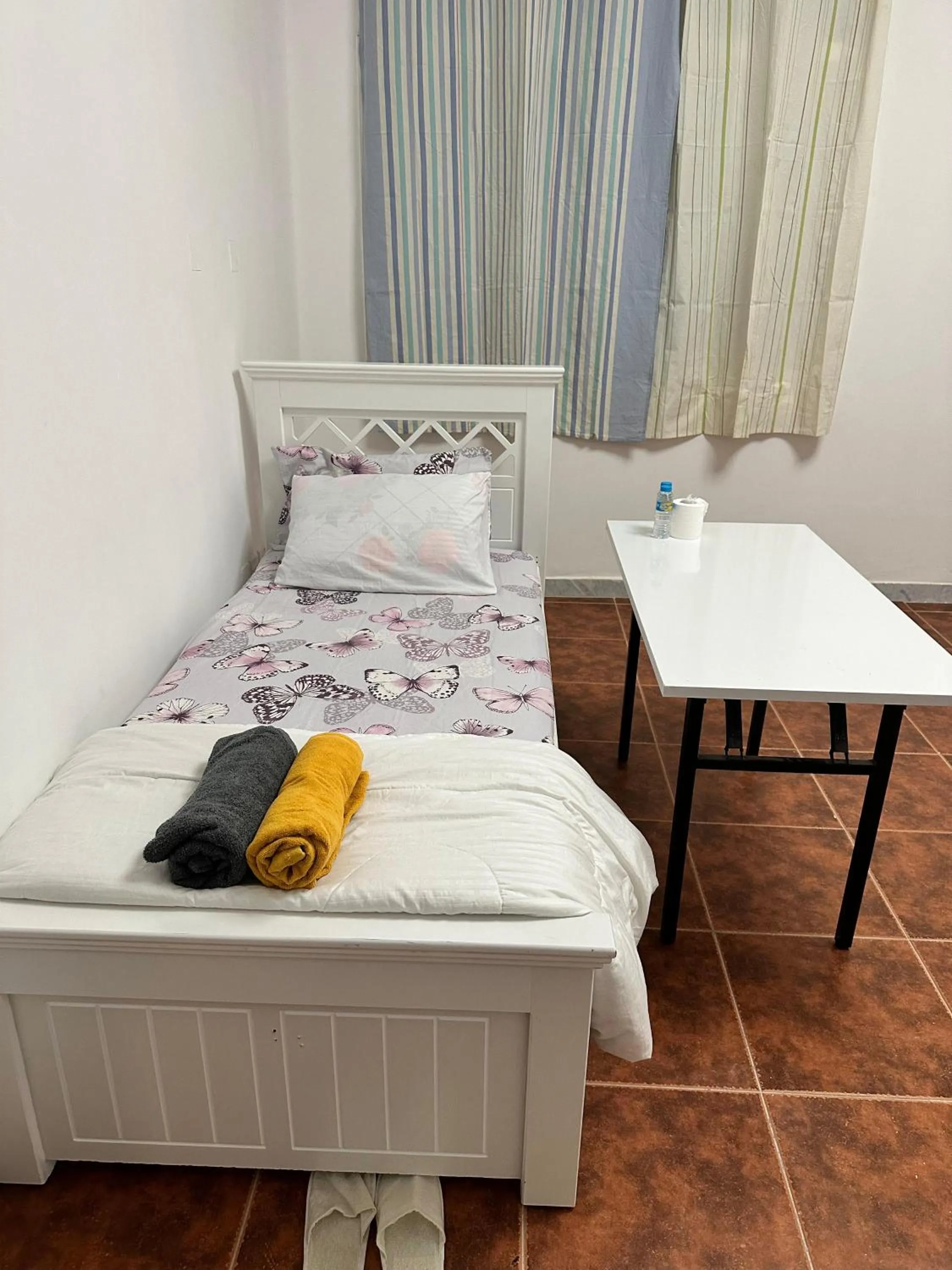 Bed in International Abu-Dhabi Hostel Villa