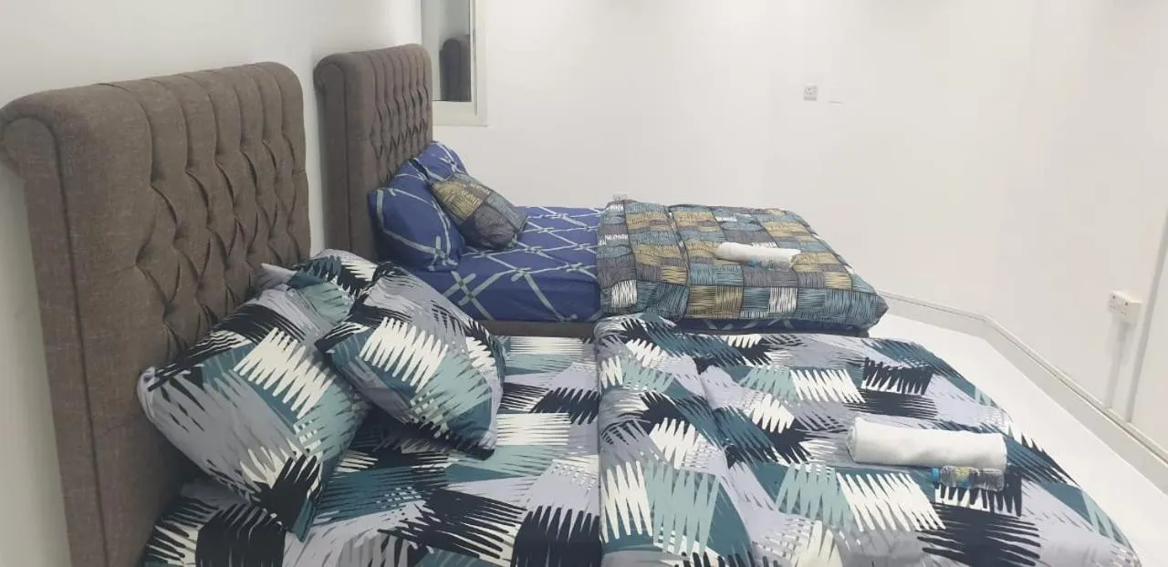 Bed in International Abu-Dhabi Hostel Villa