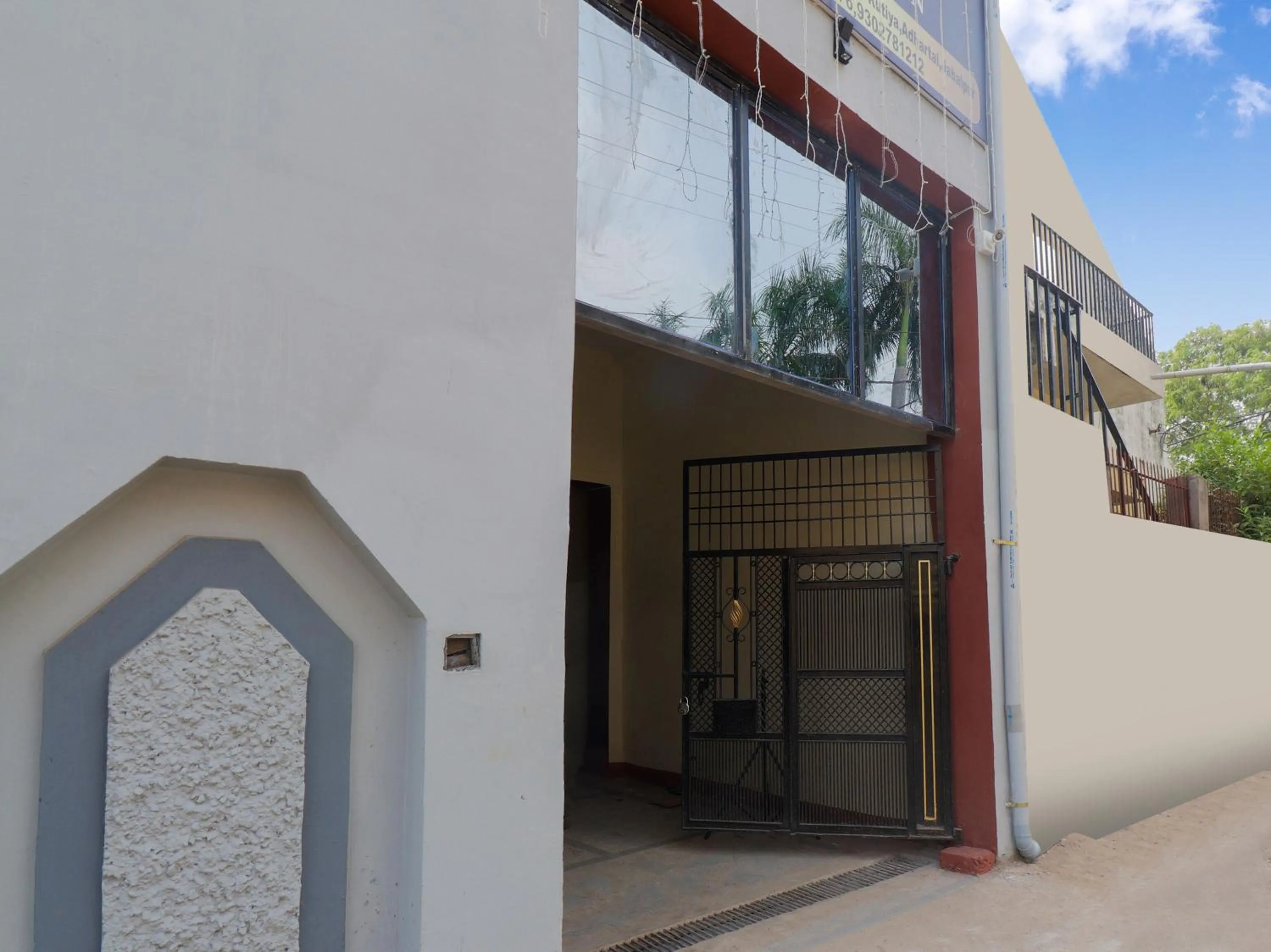 Facade/entrance in Hotel O GURUKRIPA INN