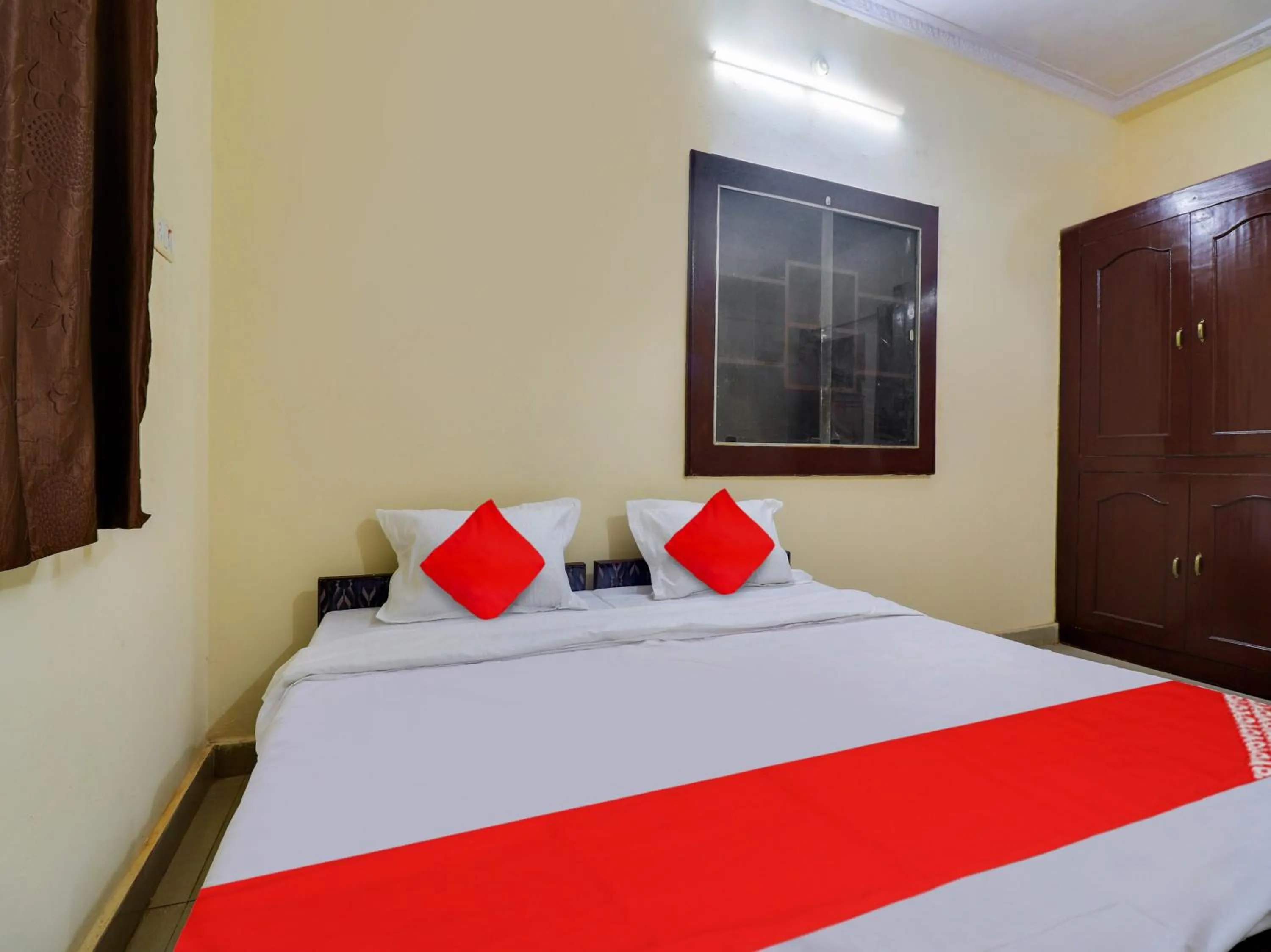 Bedroom, Bed in Hotel O GURUKRIPA INN