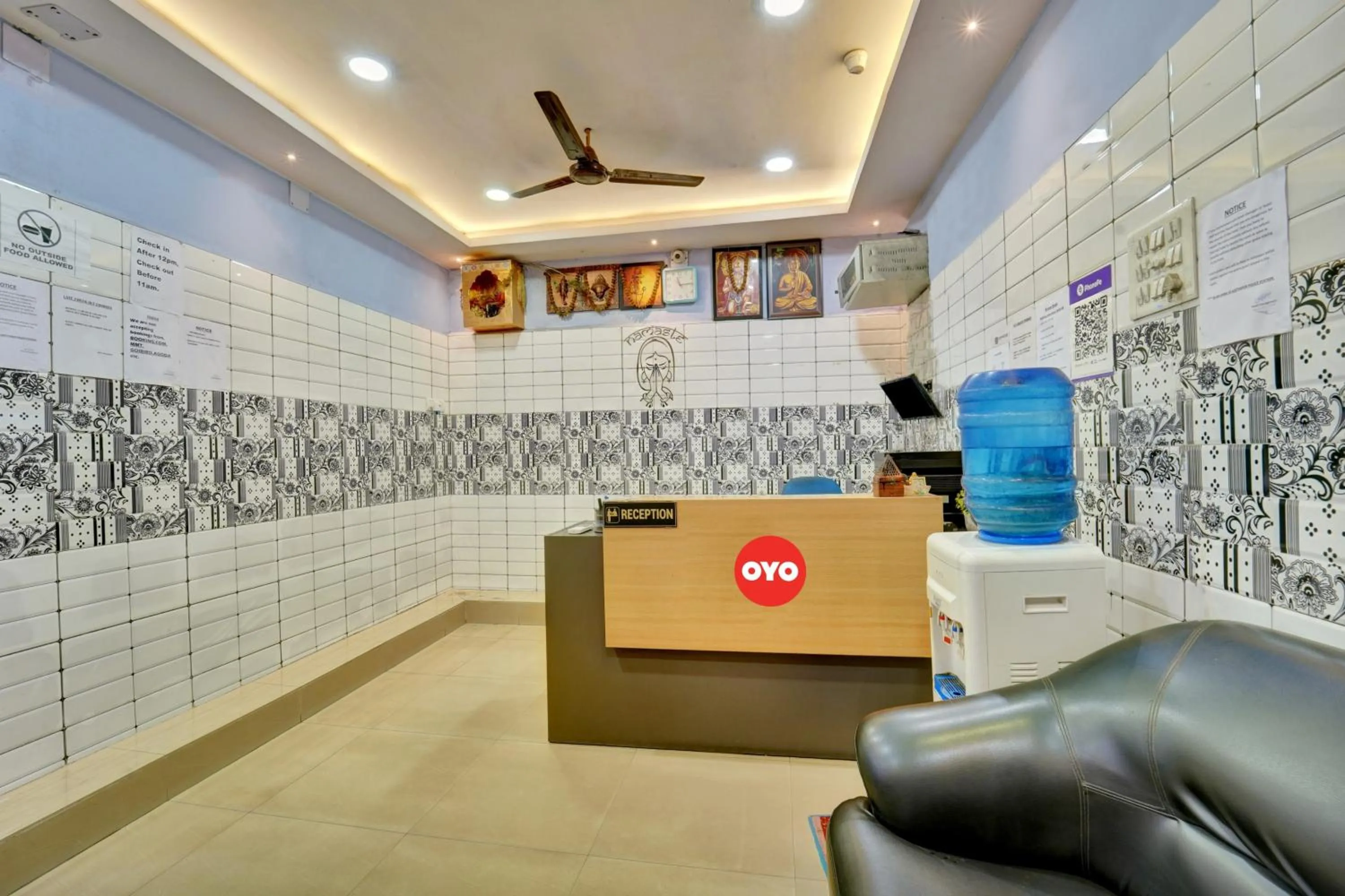 Lobby or reception in Hotel O Rai Guest House