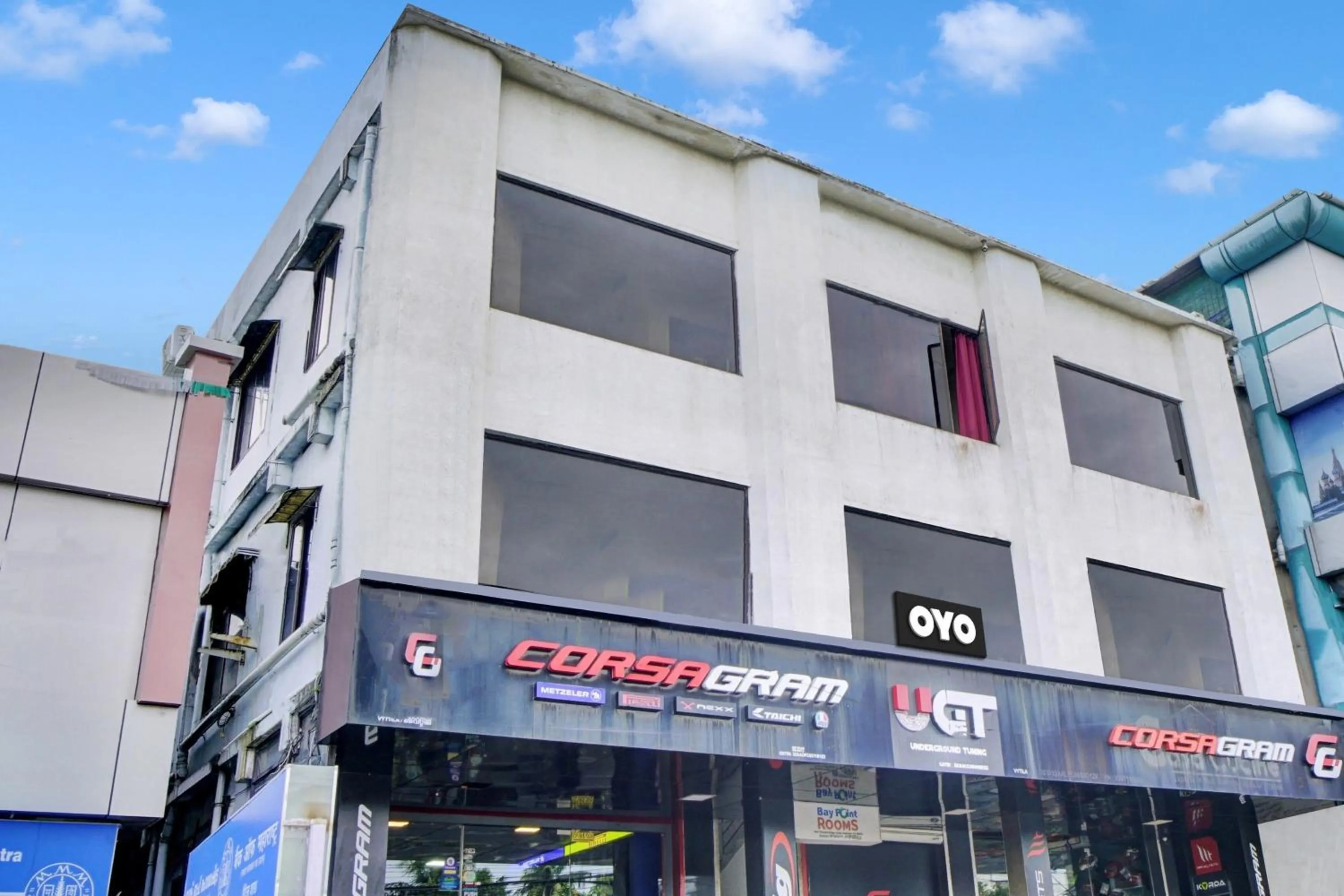 Facade/entrance in Hotel O Highway Inn