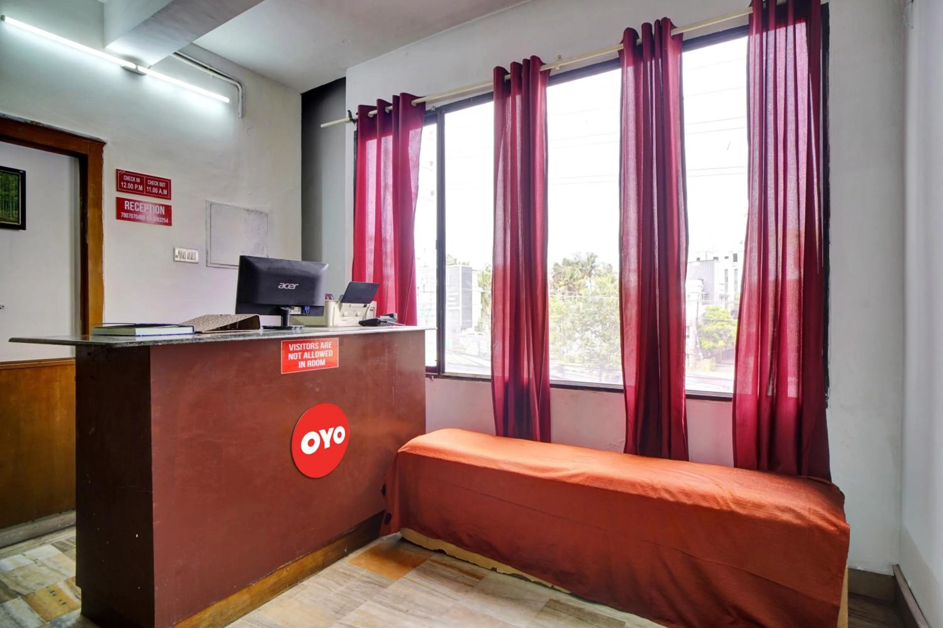 Lobby or reception in Hotel O Highway Inn