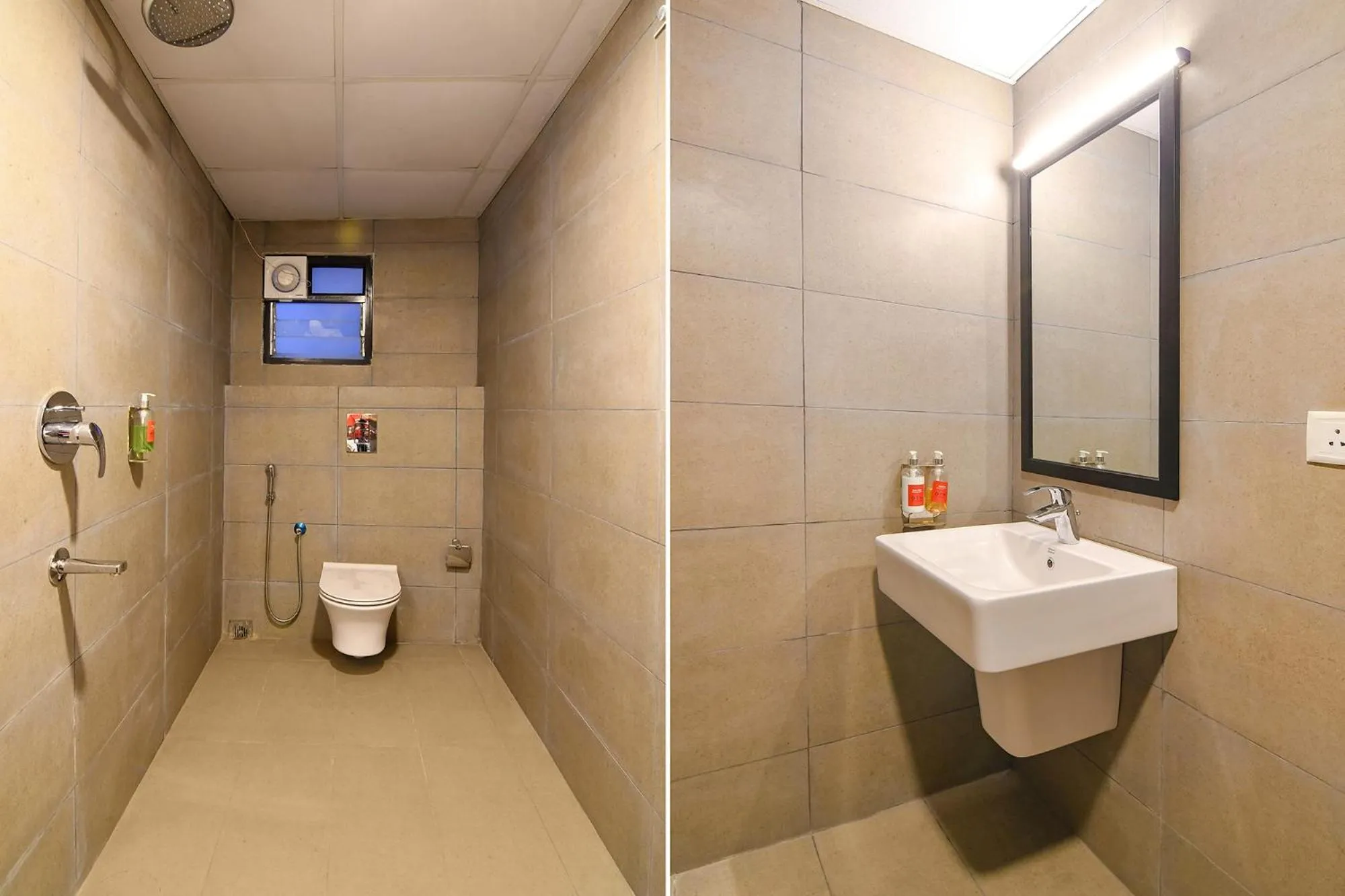 Bathroom in FabHotel Sayeeda International - 600m from Park Circus 7 Point