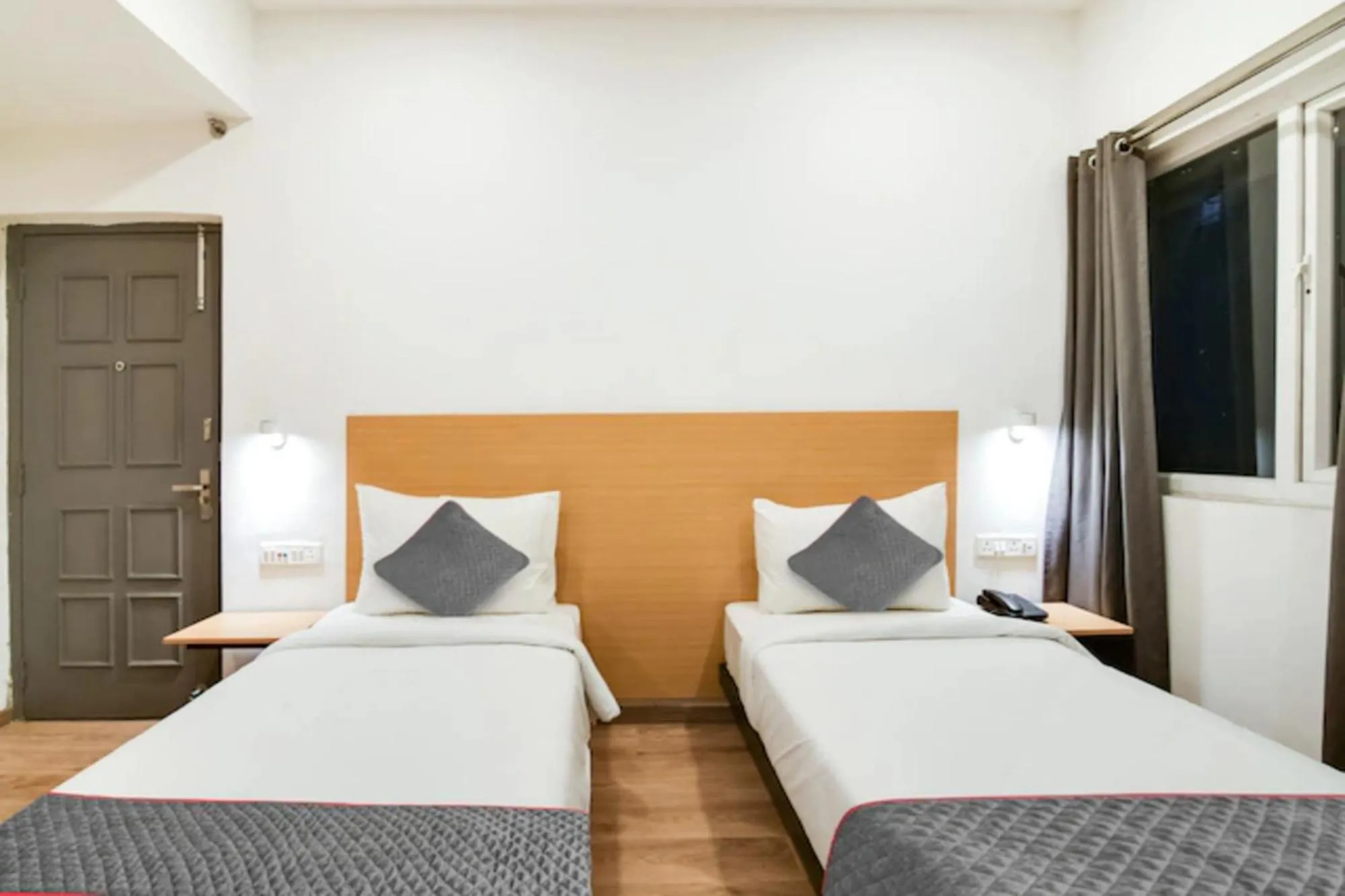 Photo of the whole room, Bed in FabHotel Sayeeda International - 600m from Park Circus 7 Point