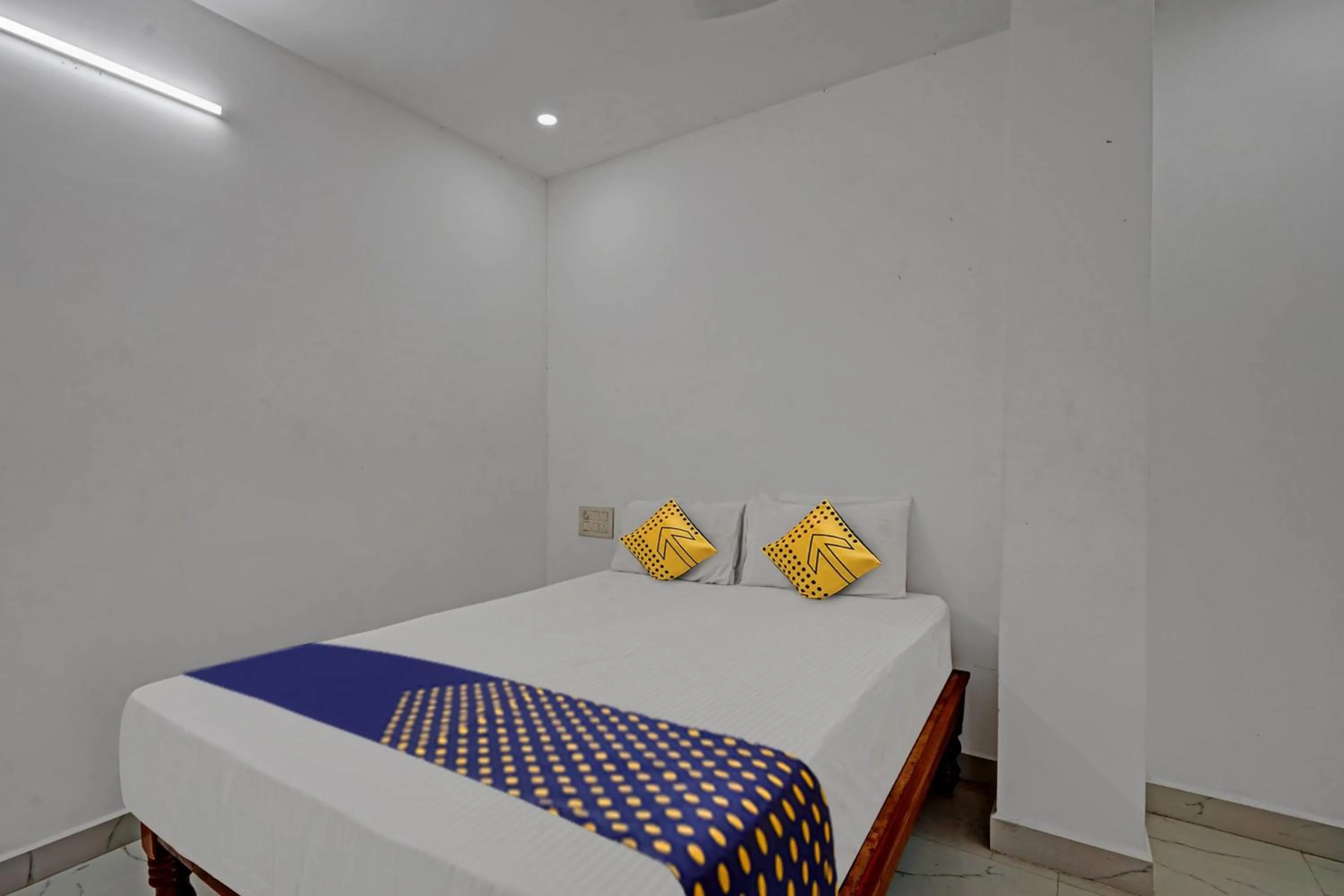 Bedroom, Bed in Hotel O SKP GRAND