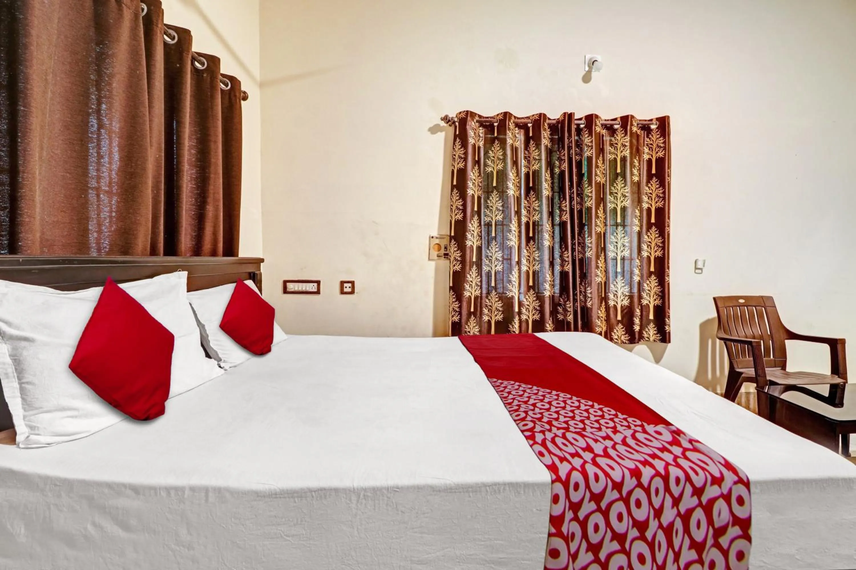 Bedroom in OYO Flagship Akshaya Villa