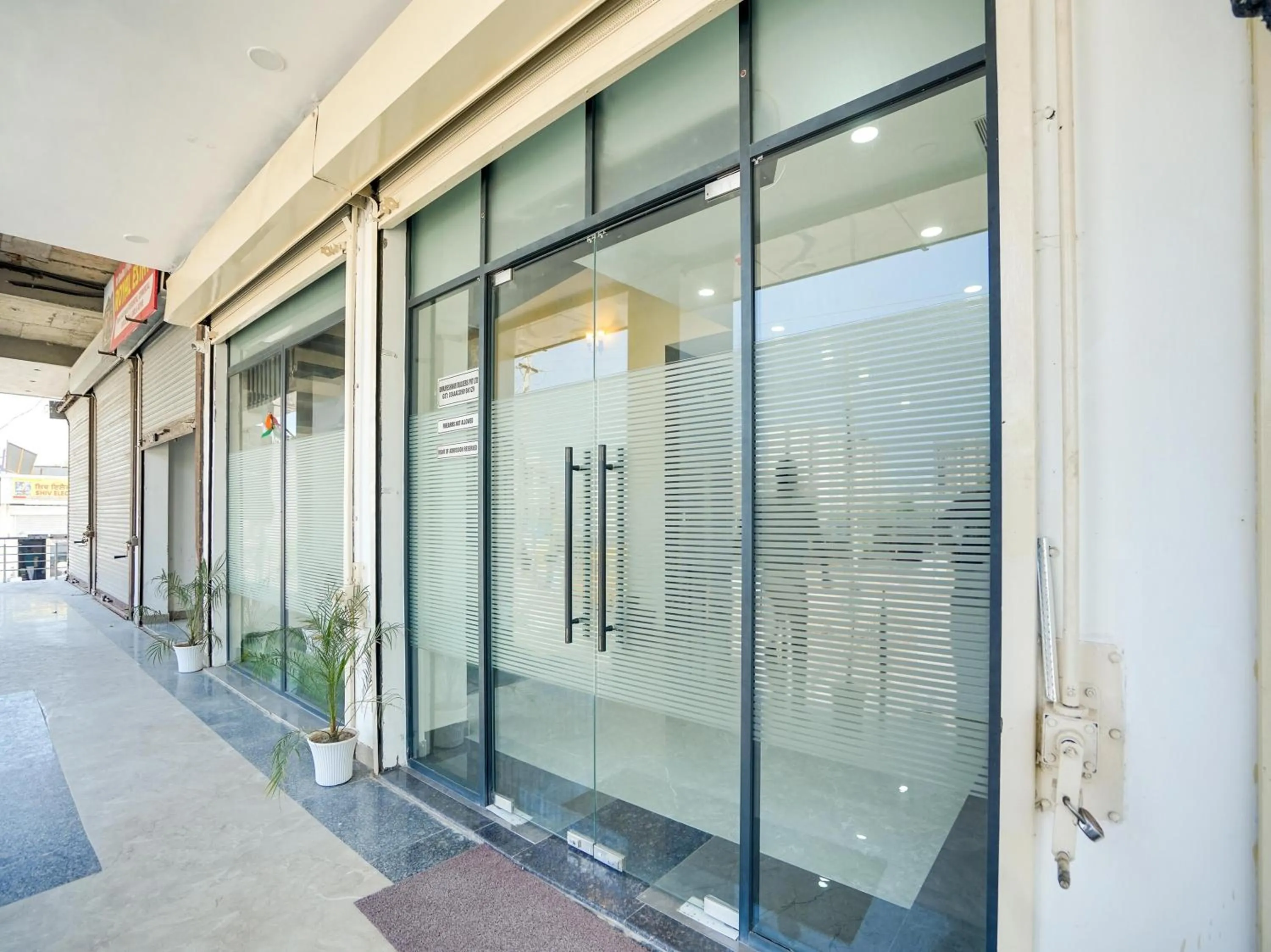 Facade/entrance in Collection O Hotel Omni Bliss