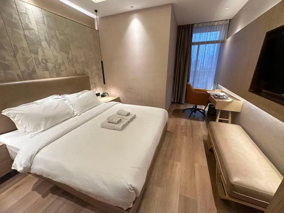 SF HOTEL Penthouse Residences