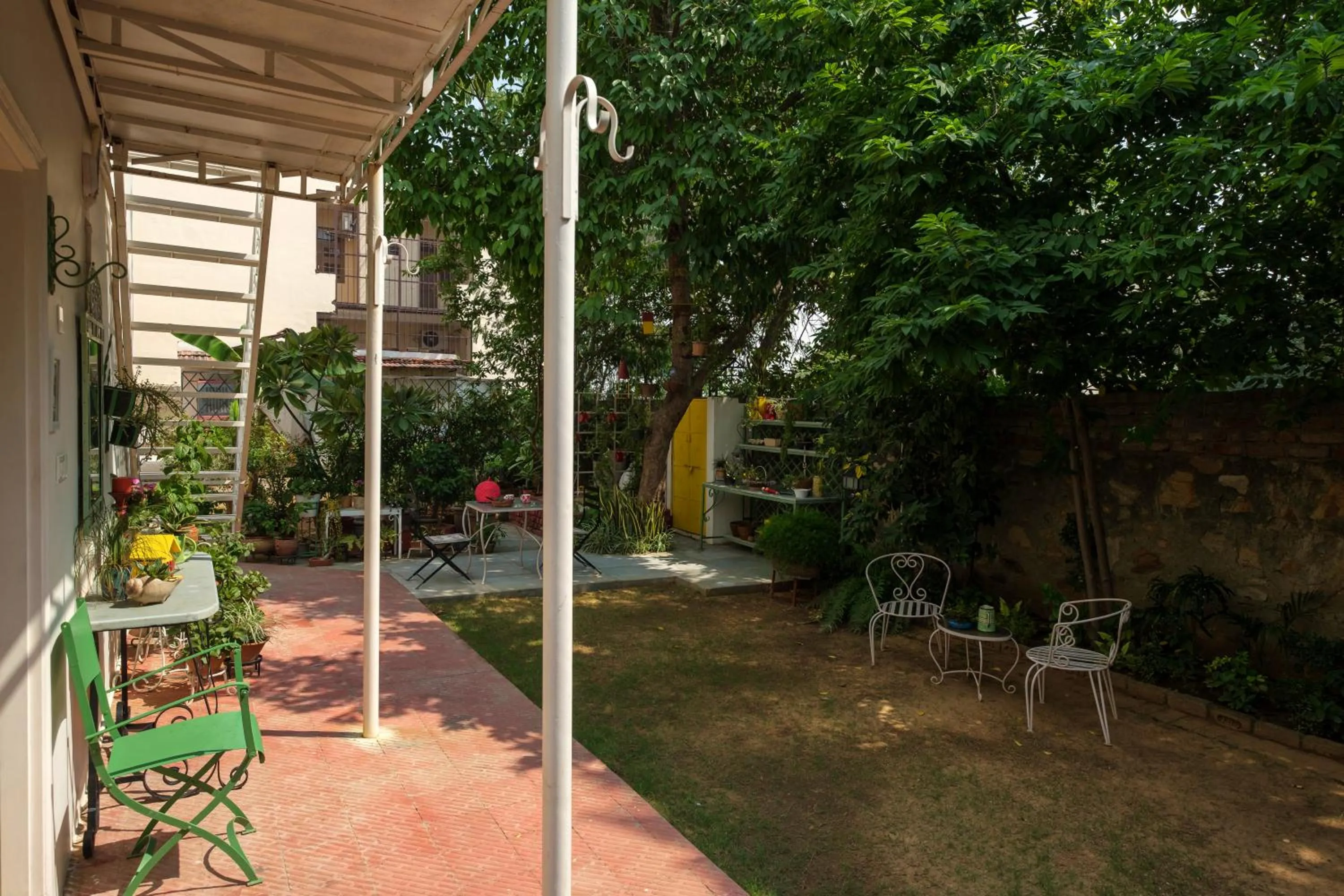 Garden in Shree Nikunj - A Luxury Boutique Homestay in Jaipur