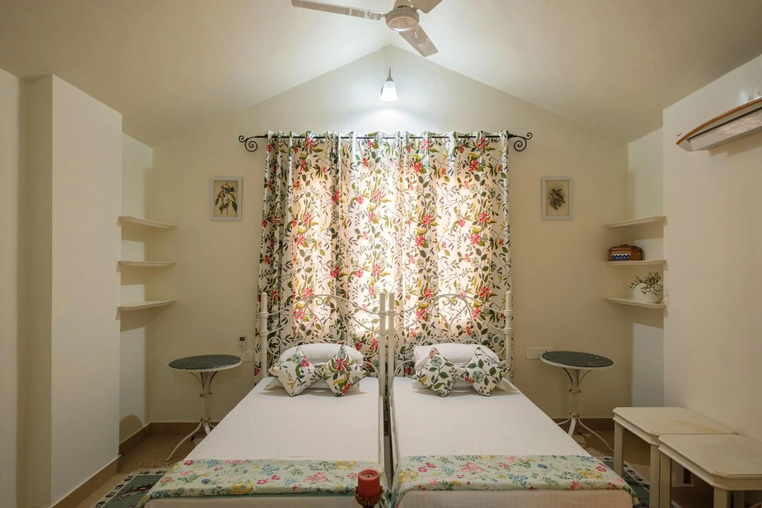 Bedroom, Bed in Shree Nikunj - A Luxury Boutique Homestay in Jaipur